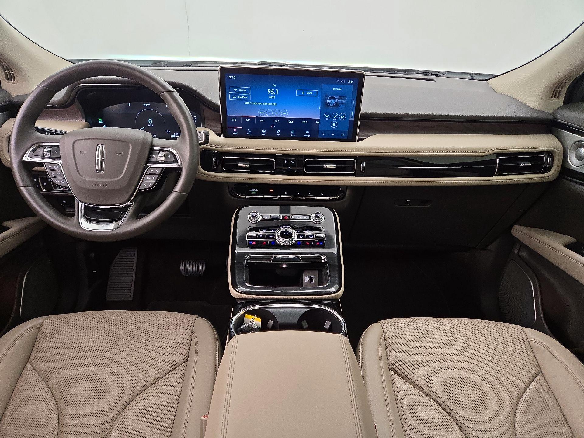 Thumbnail: 2022 Lincoln Nautilus - 9