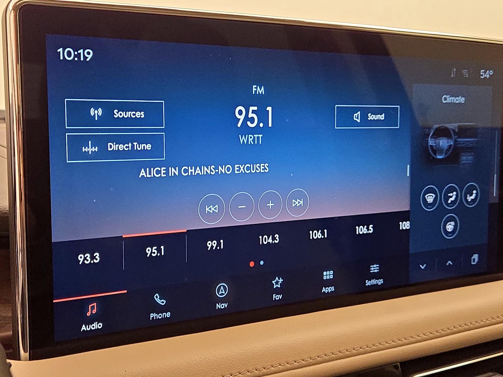 Thumbnail: 2022 Lincoln Nautilus - 15