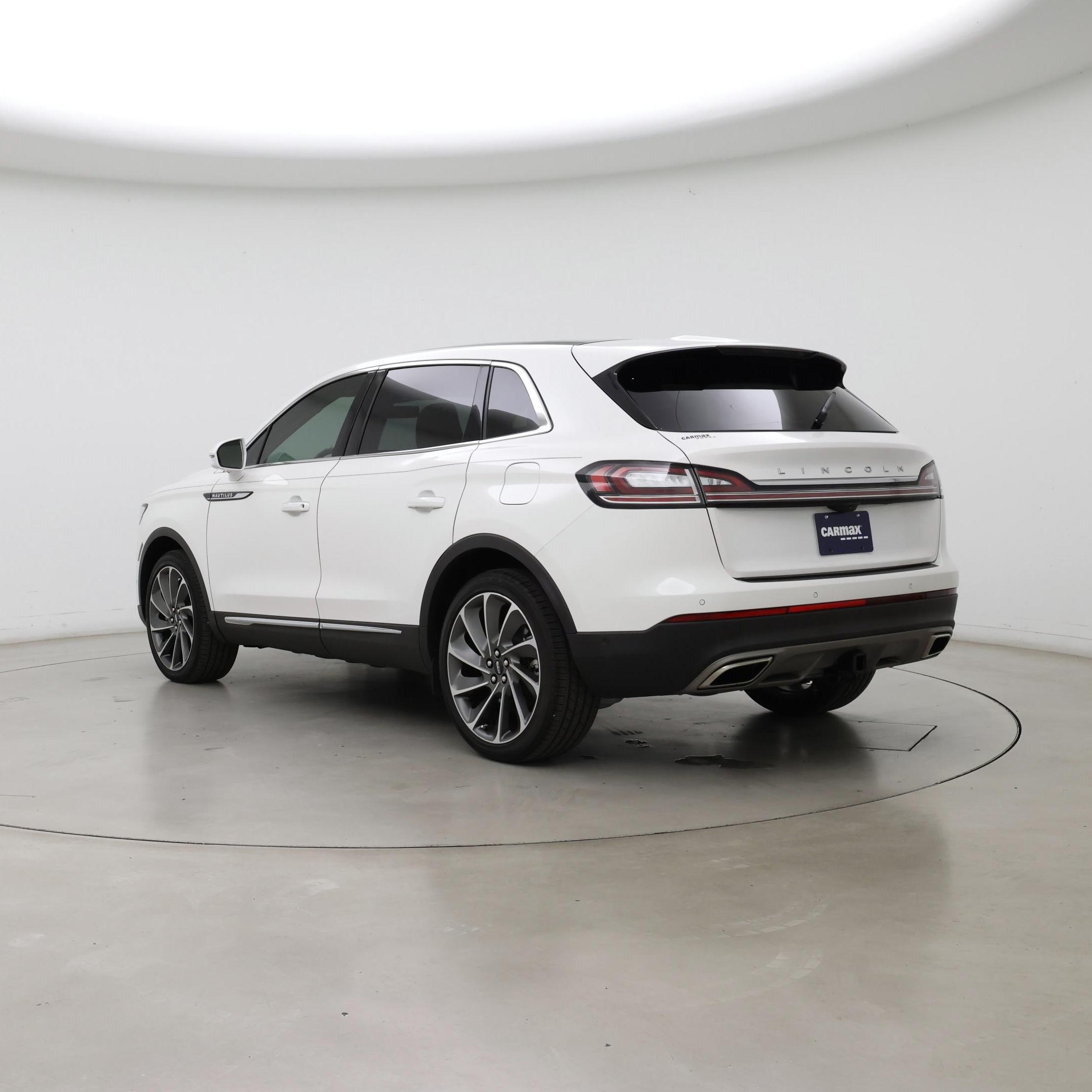 Thumbnail: 2022 Lincoln Nautilus - 2