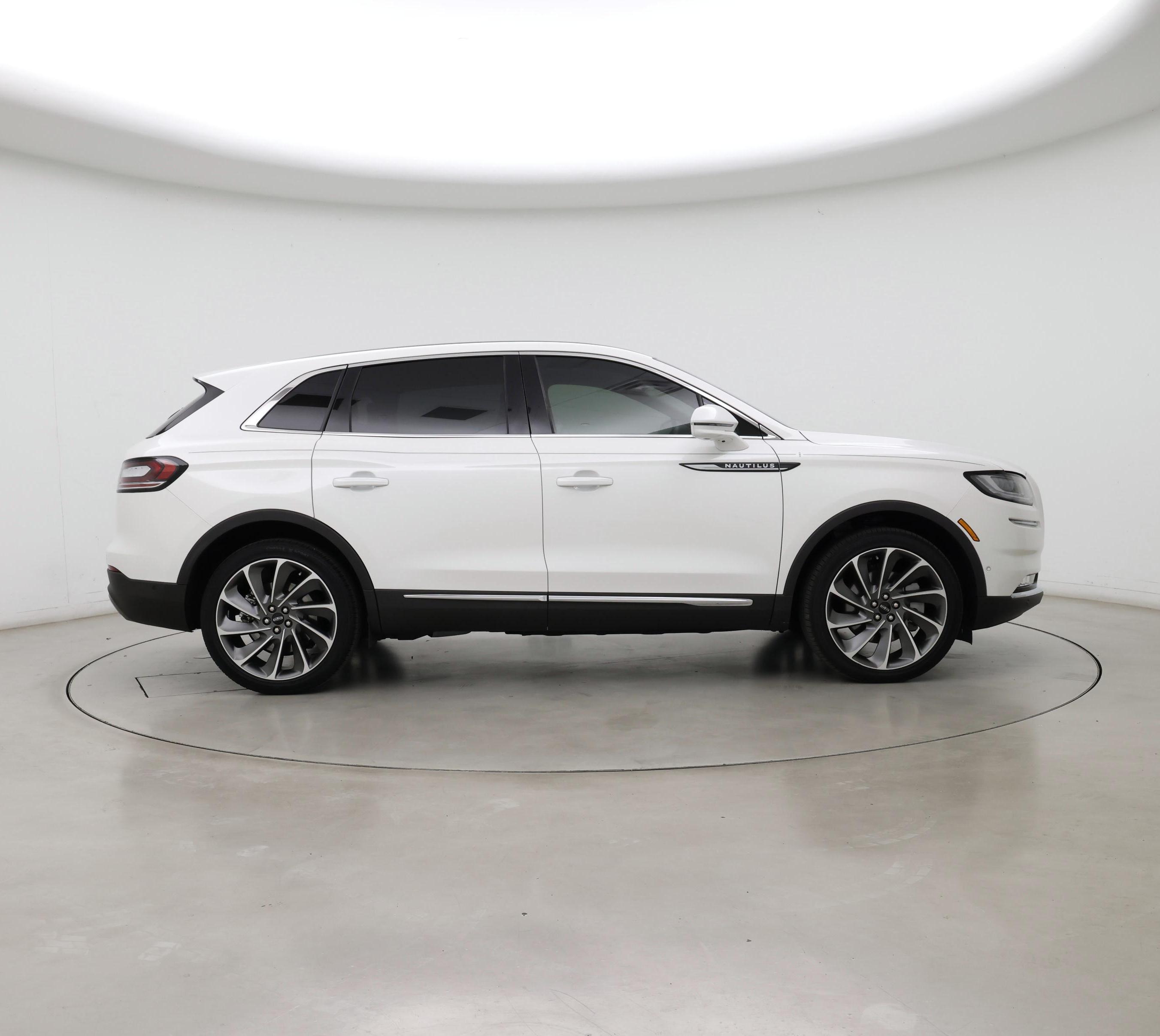 Thumbnail: 2022 Lincoln Nautilus - 7