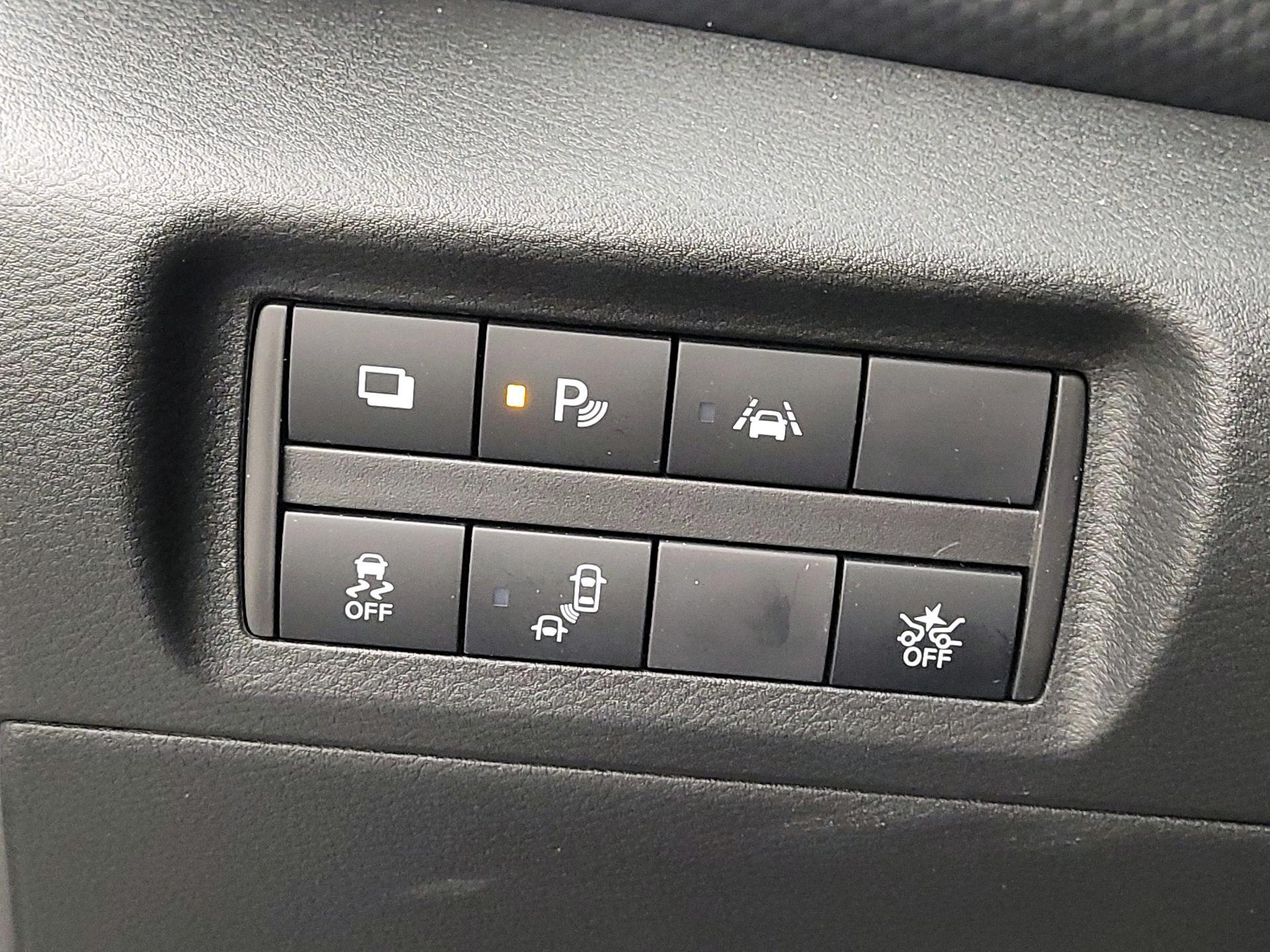 Thumbnail: 2023 Nissan Kicks - 13