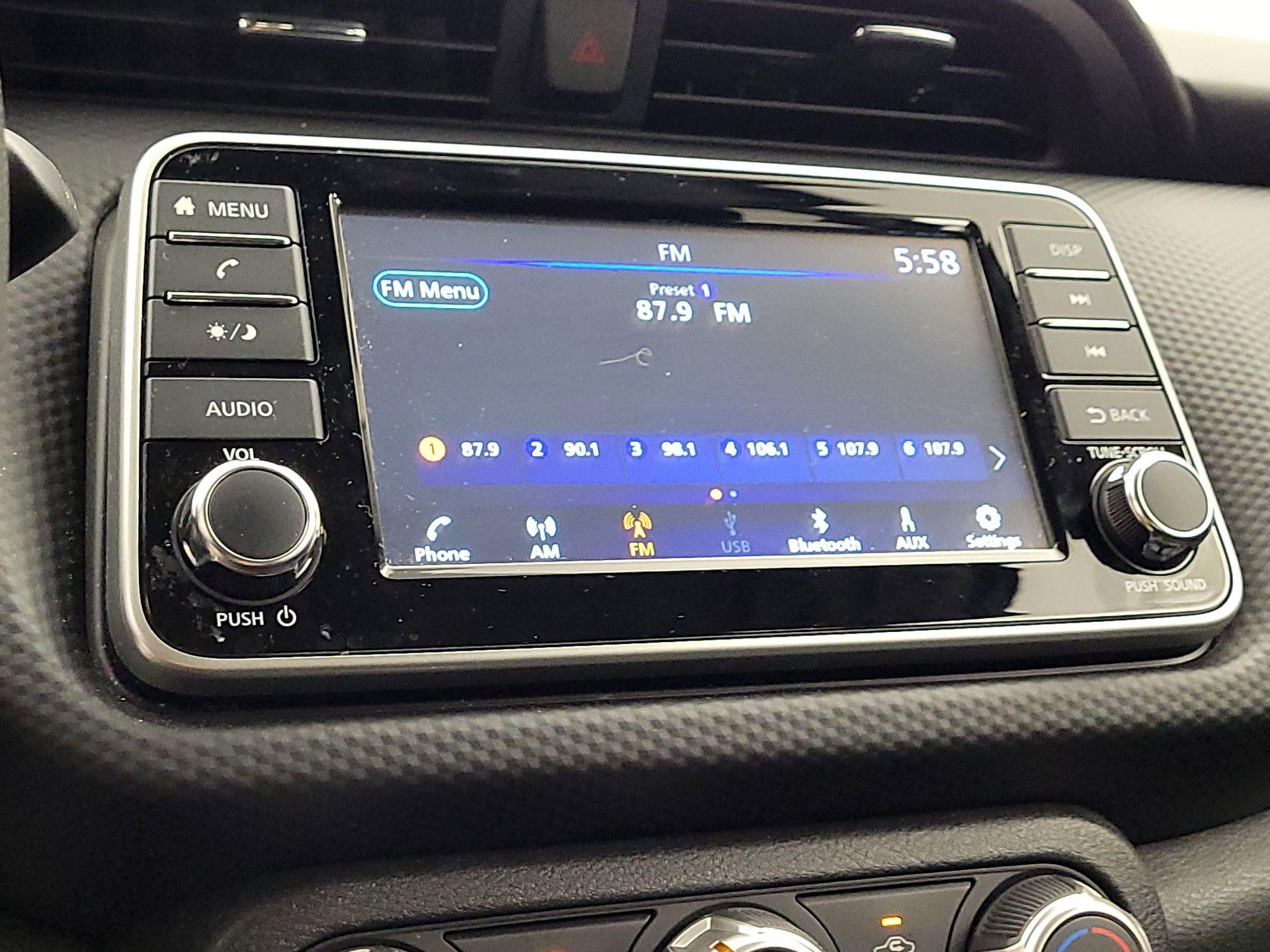 Thumbnail: 2023 Nissan Kicks - 15