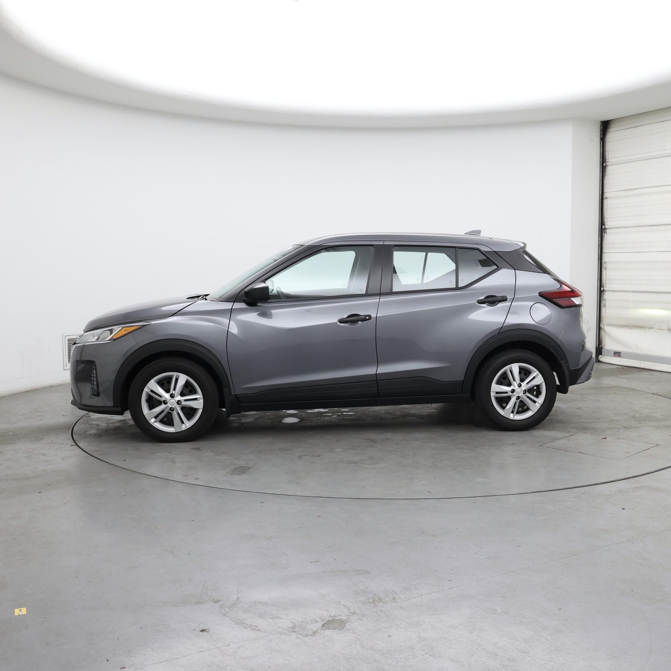 Thumbnail: 2023 Nissan Kicks - 3