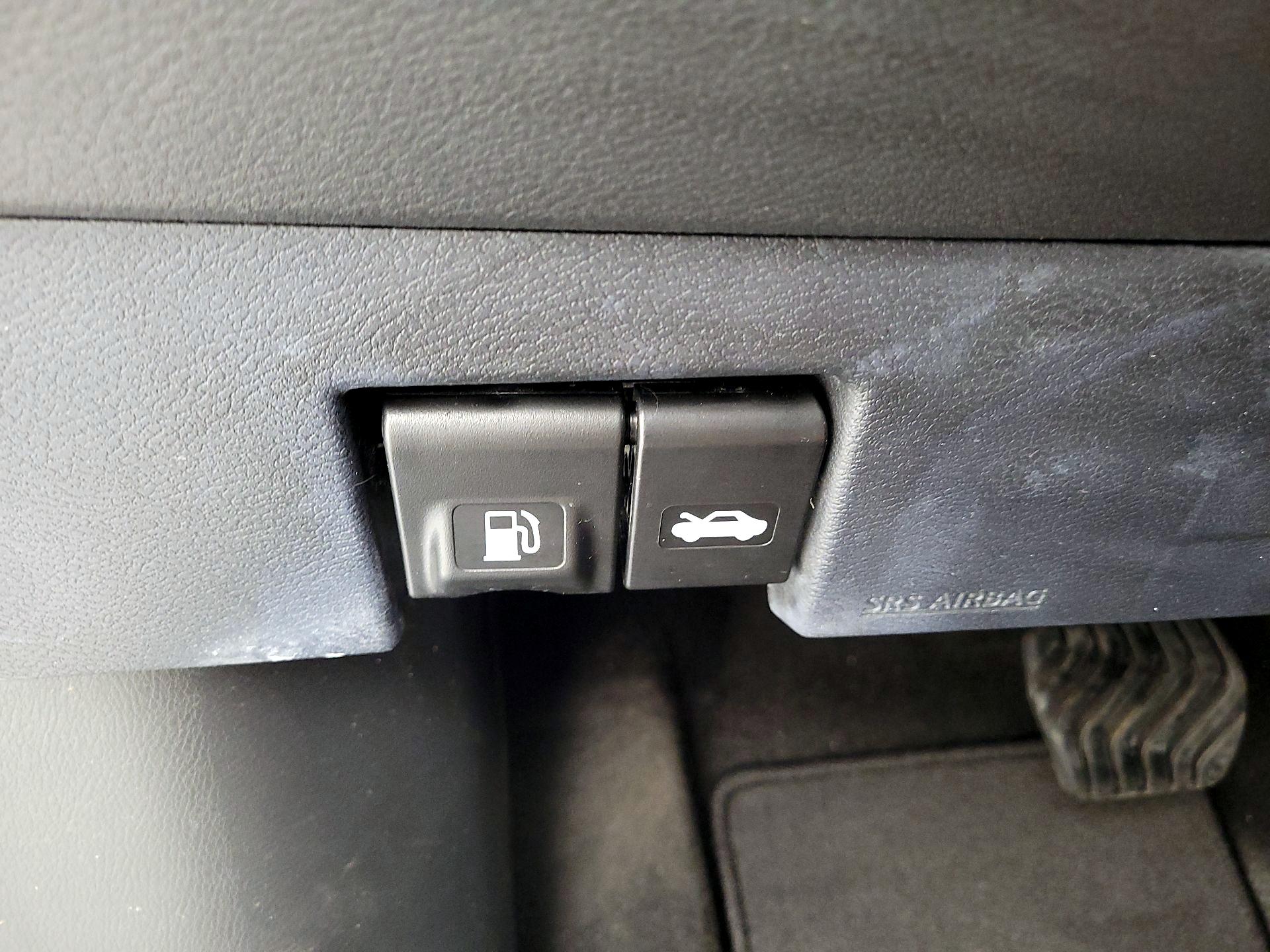 Thumbnail: 2022 Nissan Kicks - 13