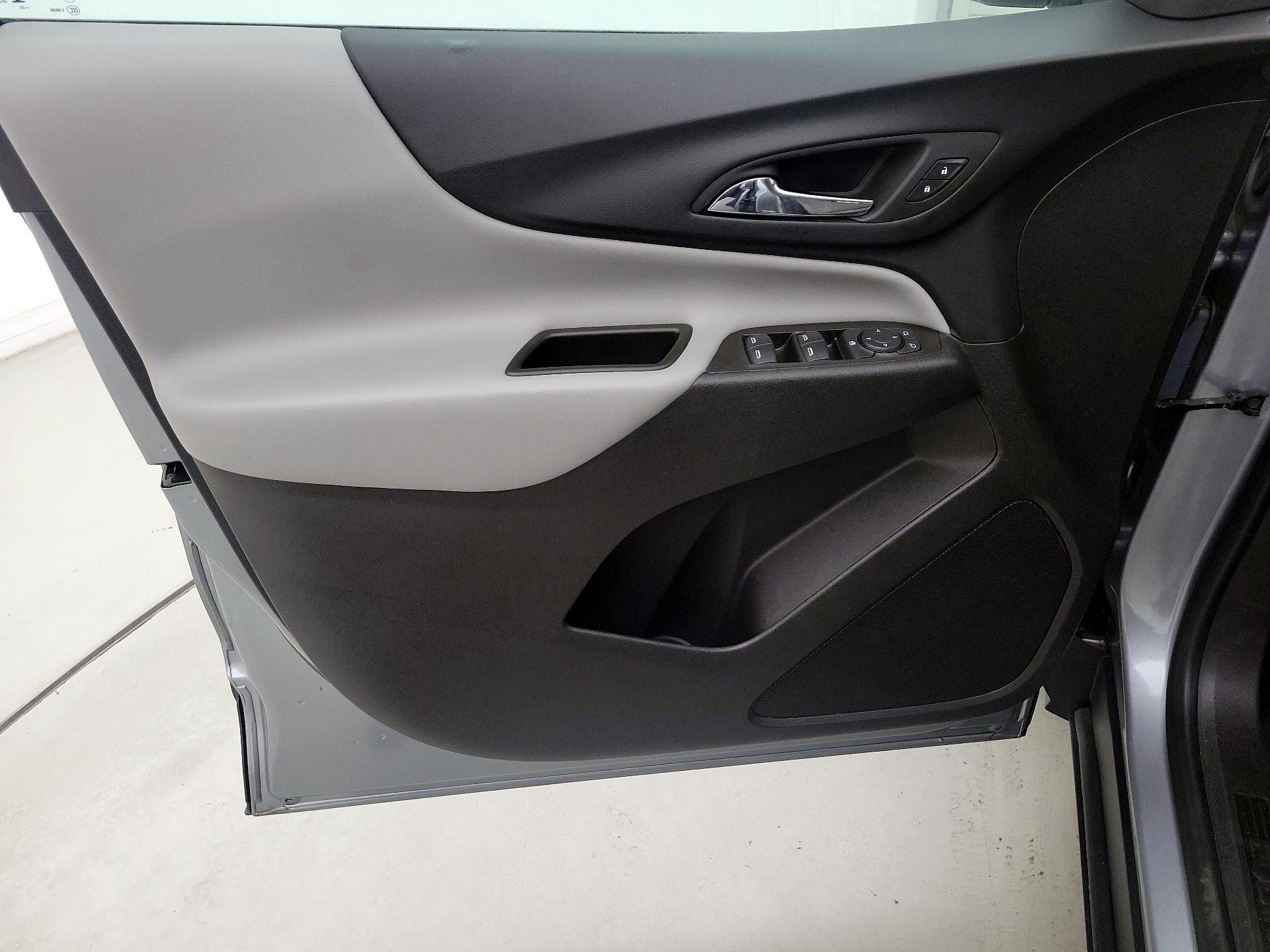 Thumbnail: 2023 Chevrolet Equinox - 12