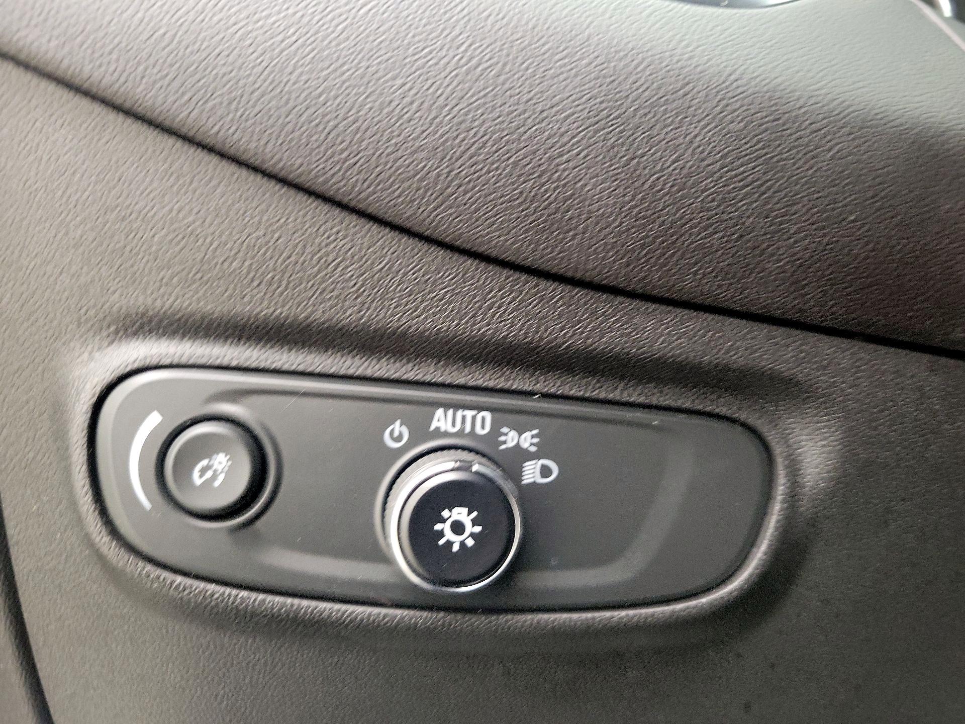 Thumbnail: 2023 Chevrolet Equinox - 13