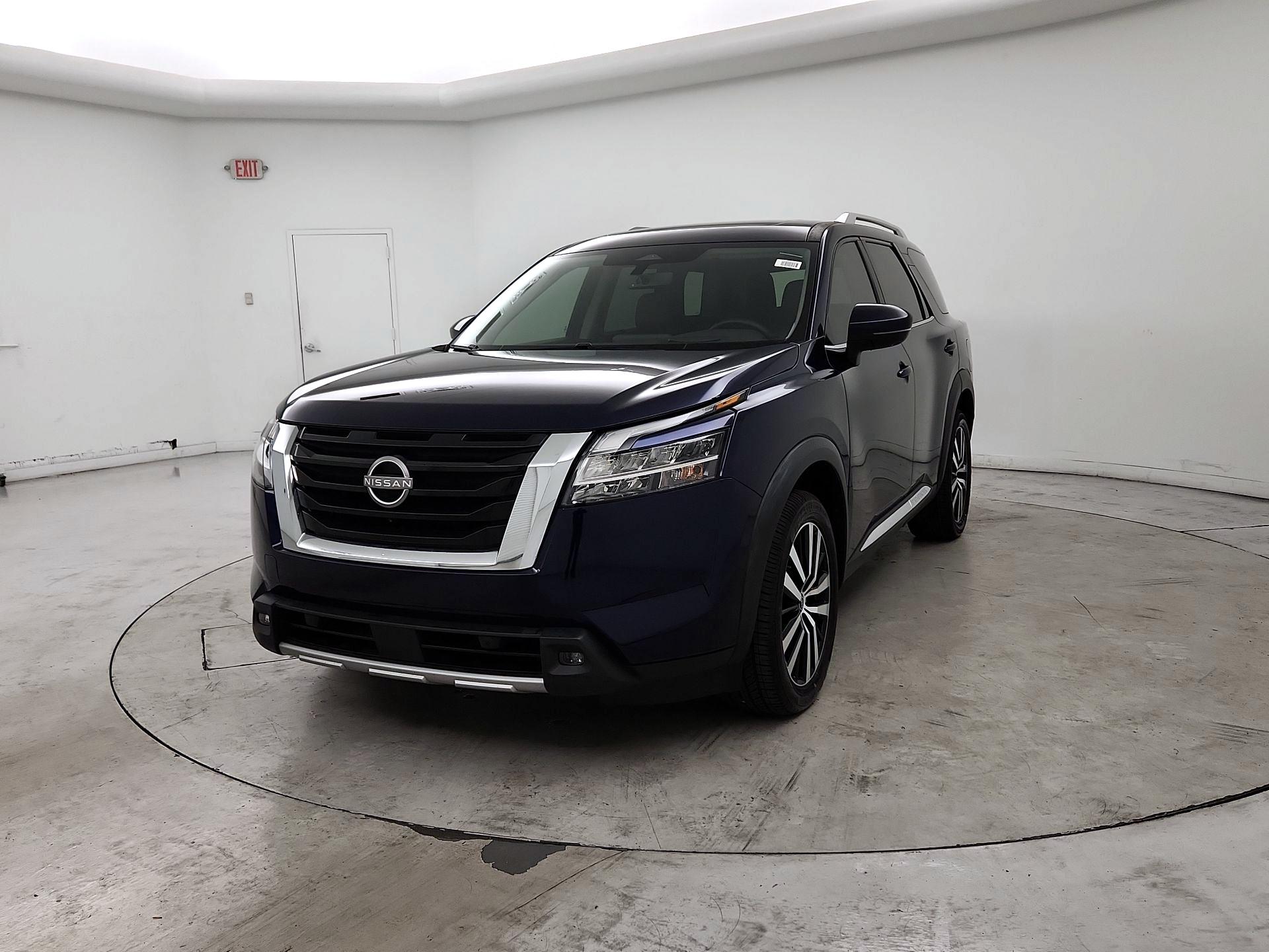 Thumbnail: 2023 Nissan Pathfinder - 3