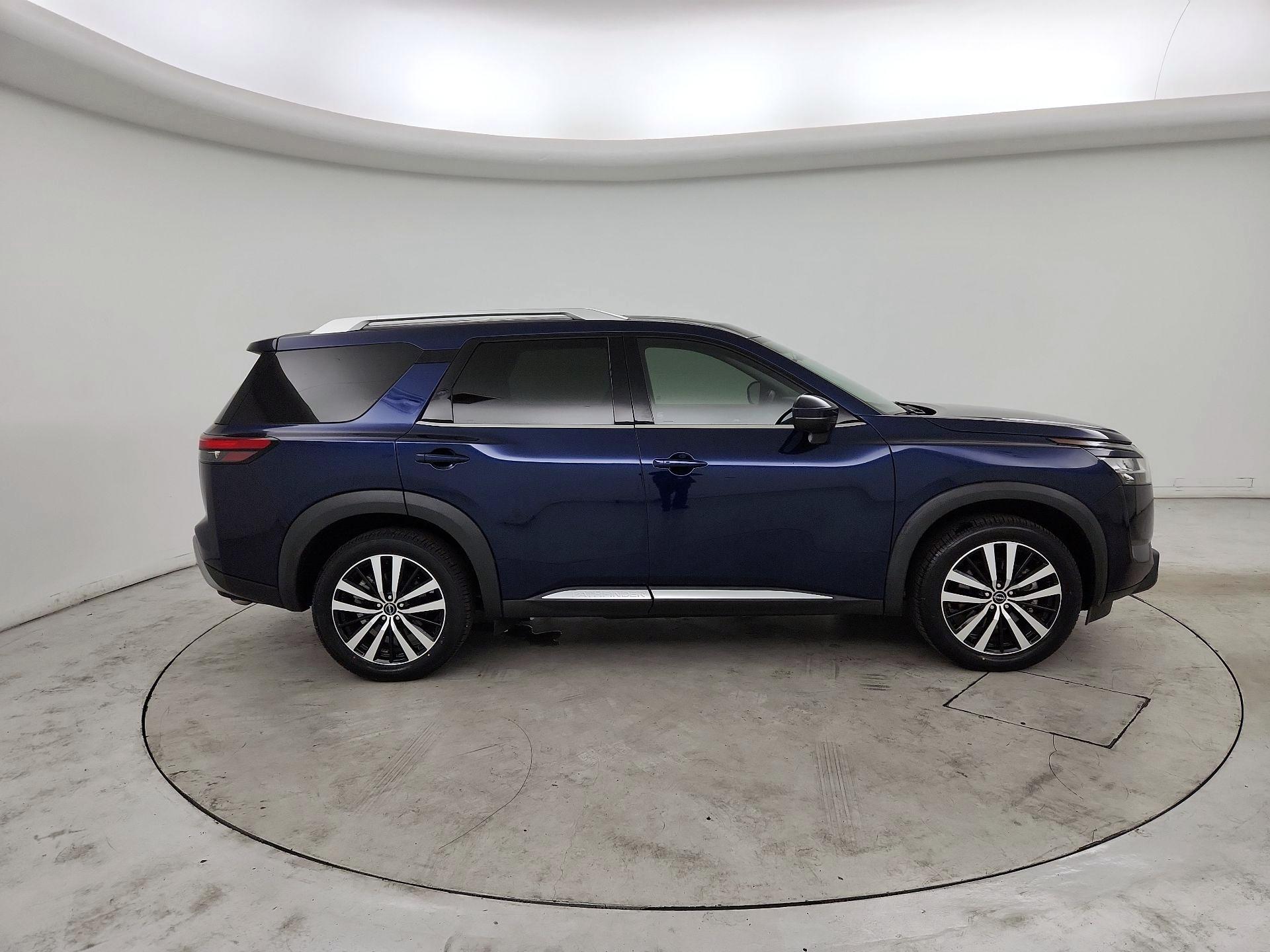 Thumbnail: 2023 Nissan Pathfinder - 4