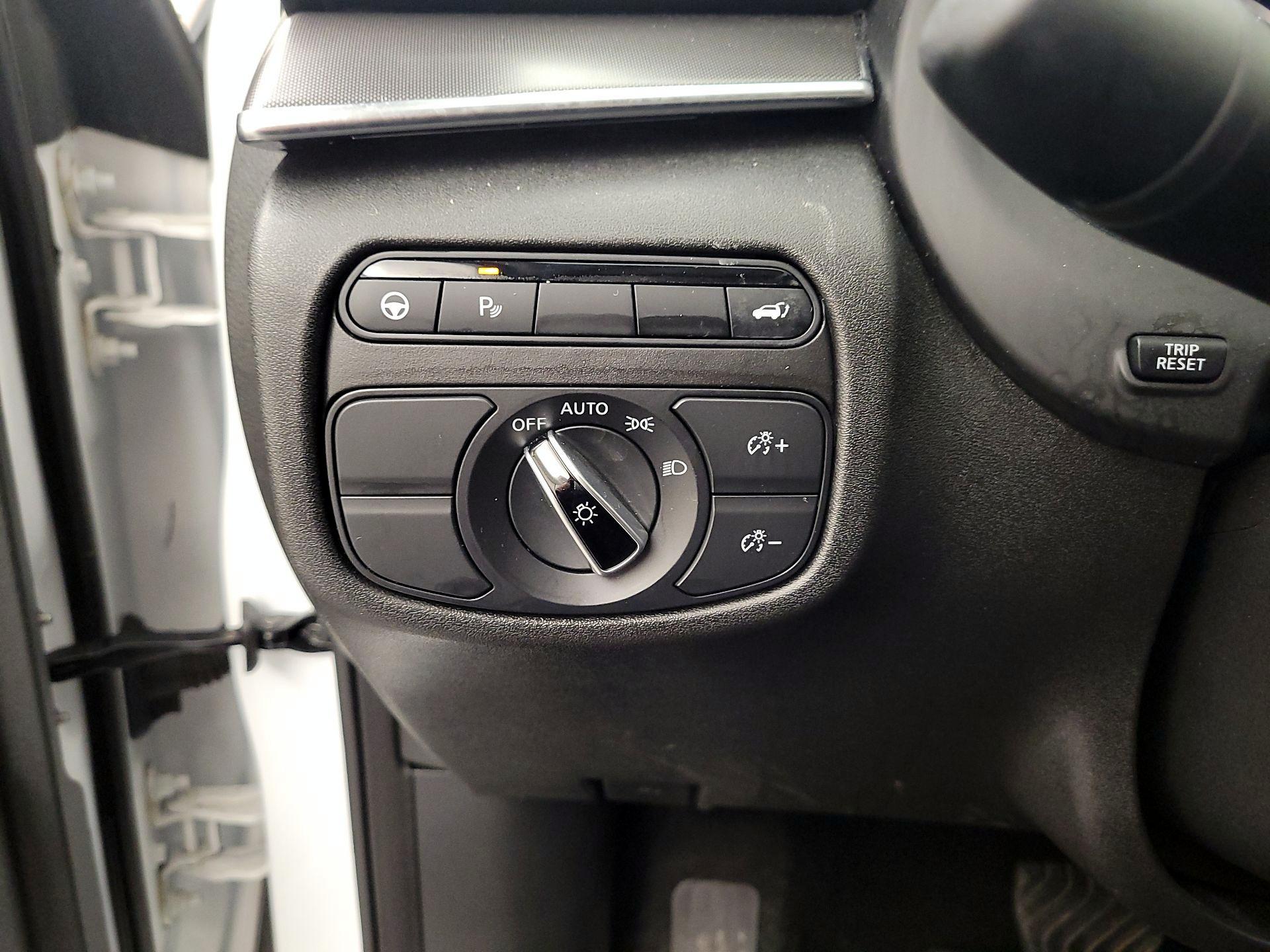 Thumbnail: 2023 INFINITI QX50 - 13