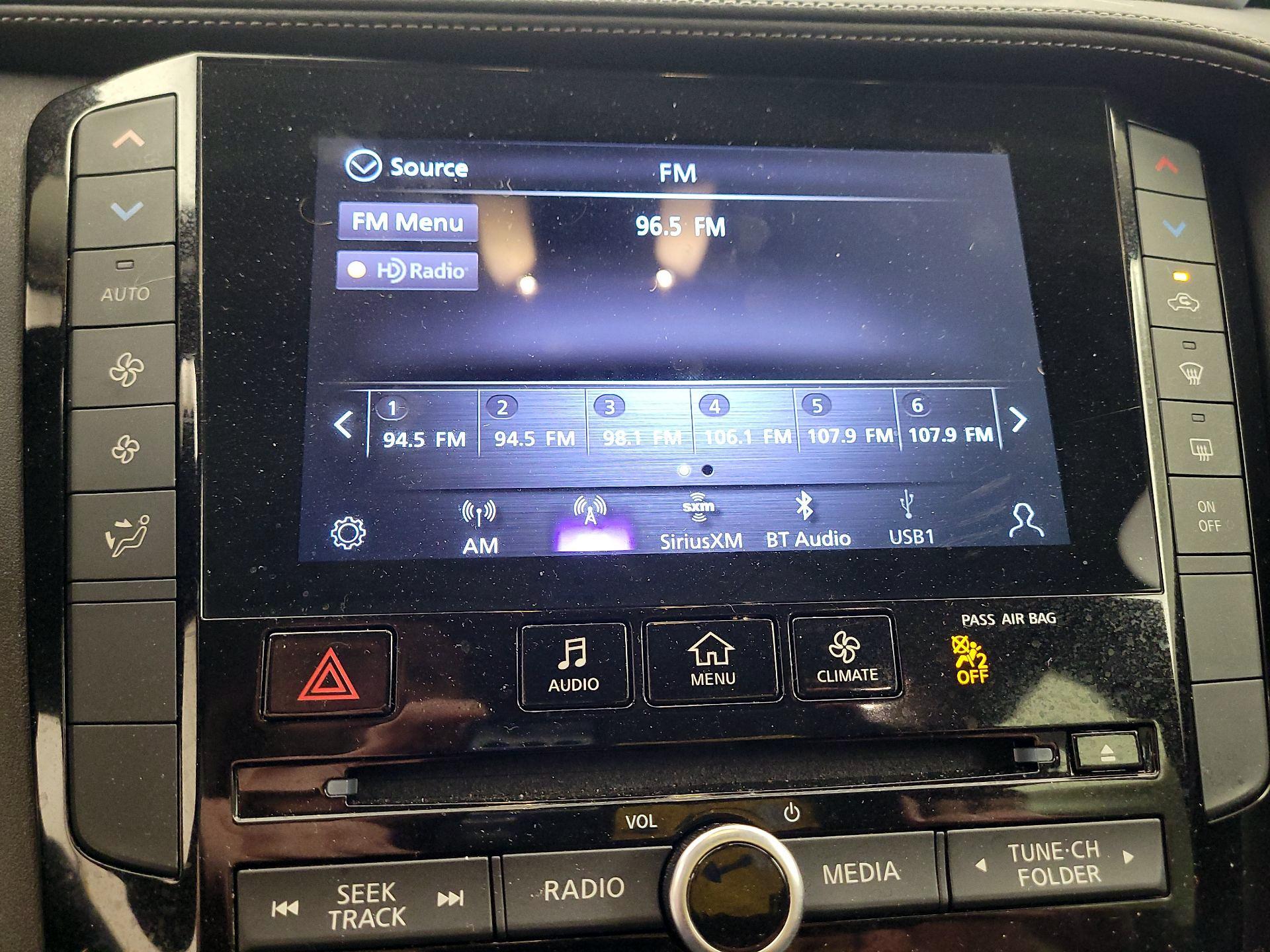 Thumbnail: 2023 INFINITI QX50 - 15