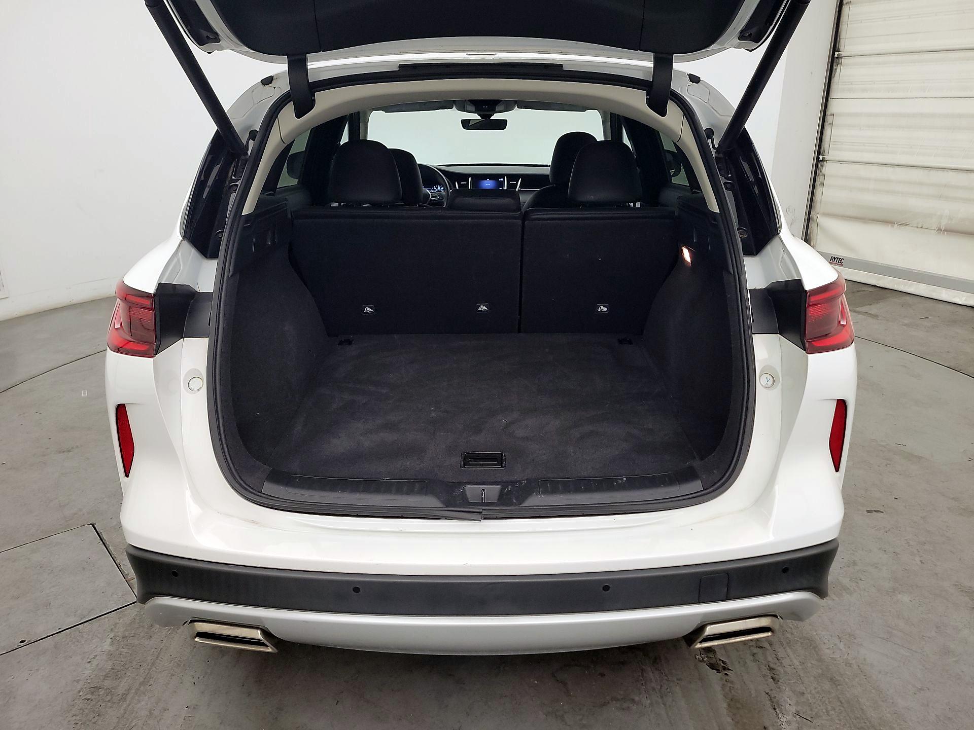 Thumbnail: 2023 INFINITI QX50 - 19