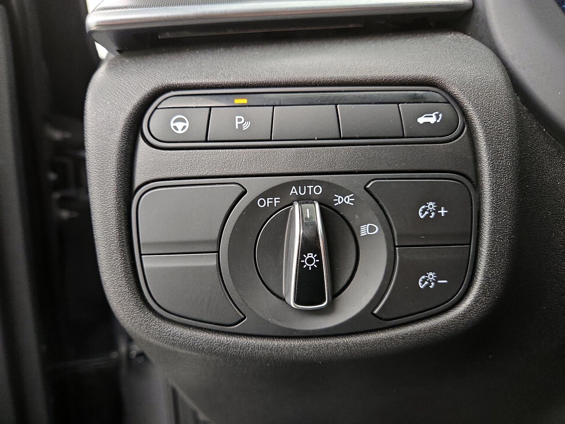 Thumbnail: 2022 INFINITI QX50 - 13