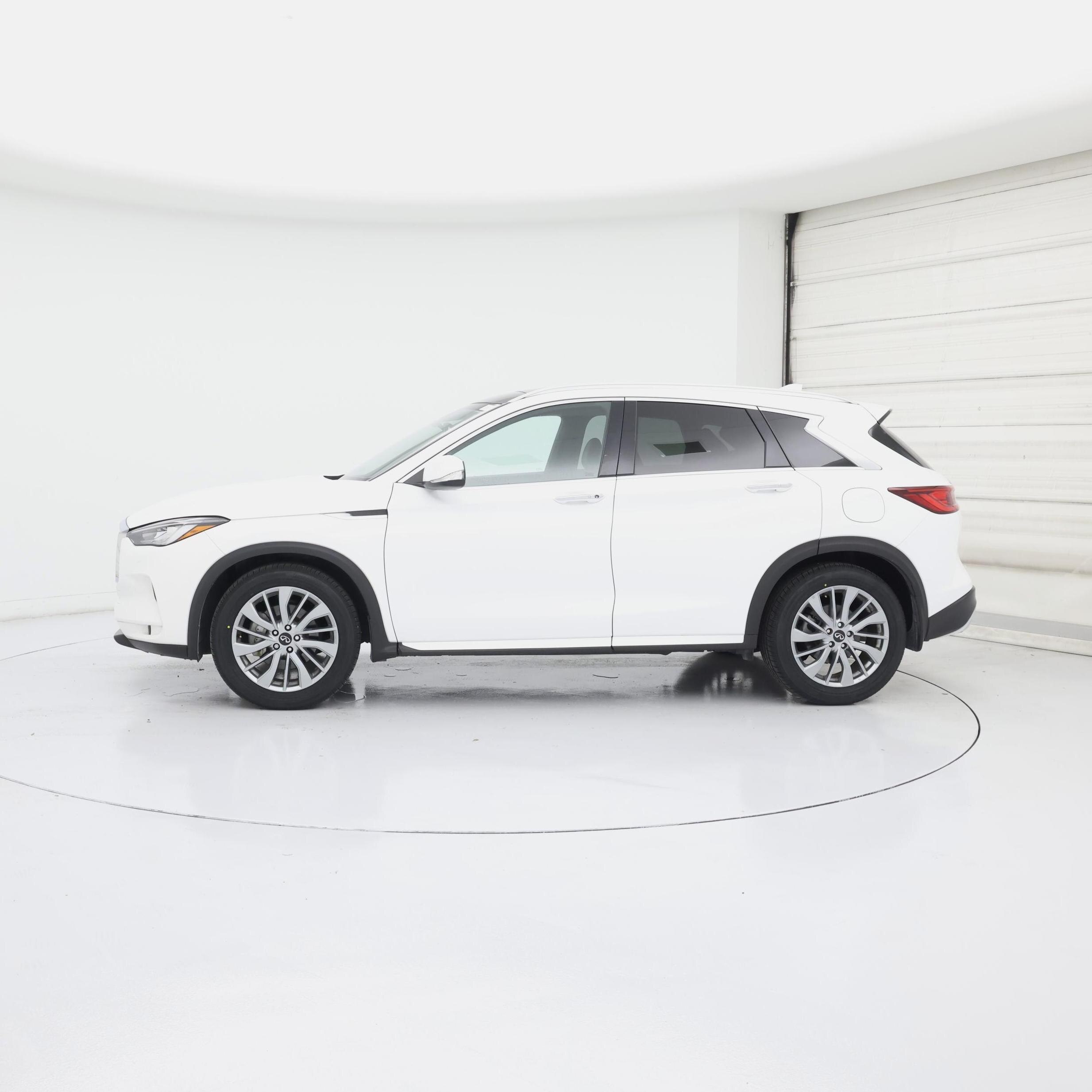 Thumbnail: 2023 INFINITI QX50 - 3