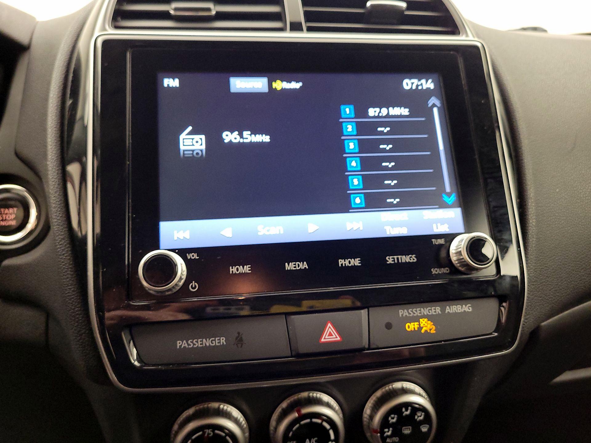 Thumbnail: 2024 Mitsubishi Outlander Sport - 15