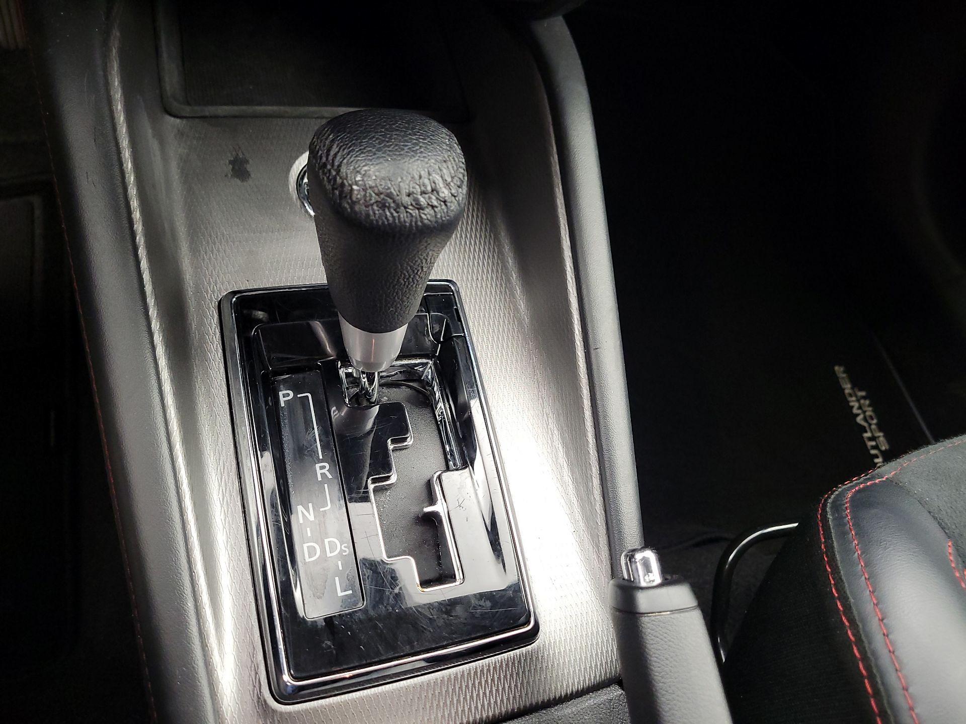 Thumbnail: 2024 Mitsubishi Outlander Sport - 17