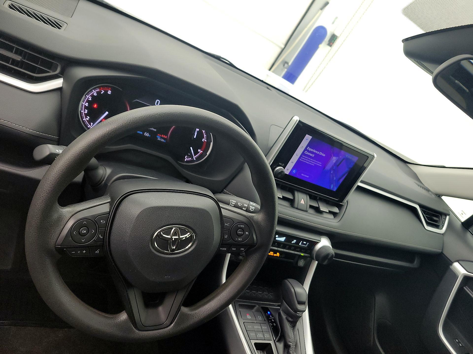 Thumbnail: 2024 Toyota RAV4 - 9