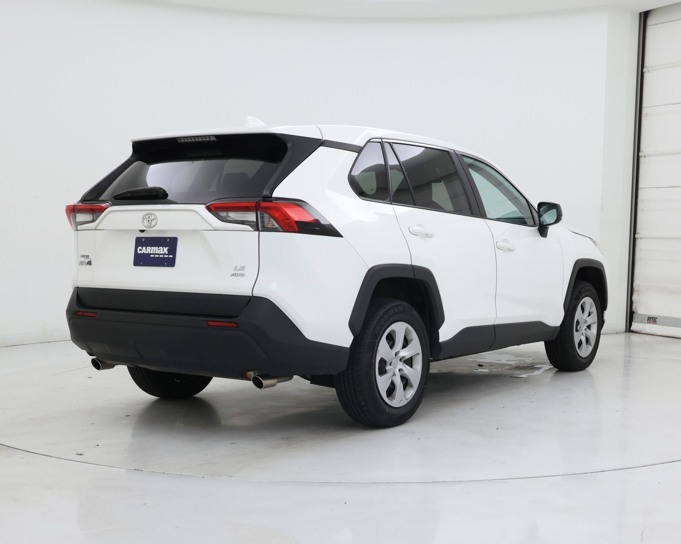 Thumbnail: 2024 Toyota RAV4 - 8