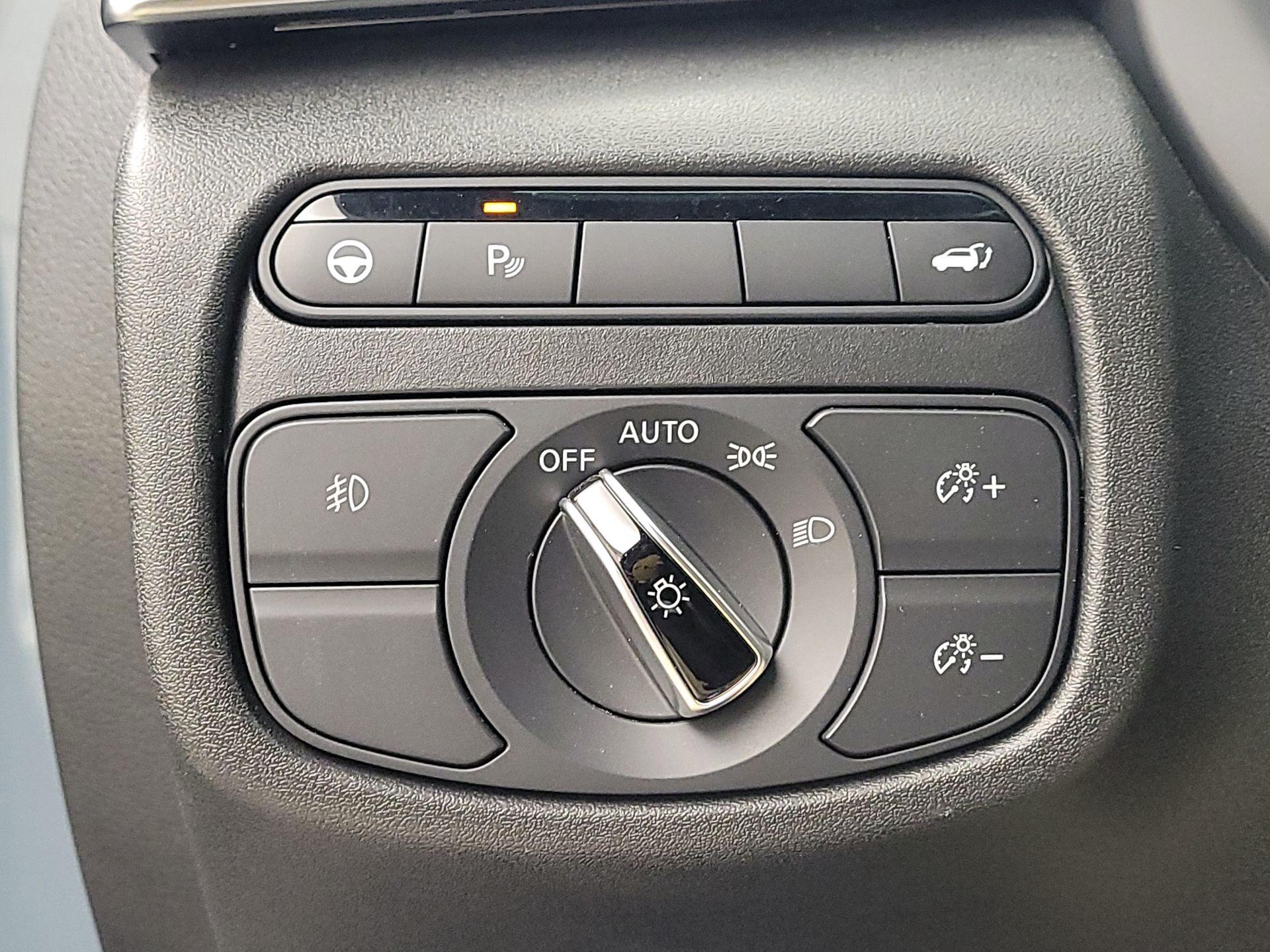 Thumbnail: 2023 INFINITI QX55 - 13