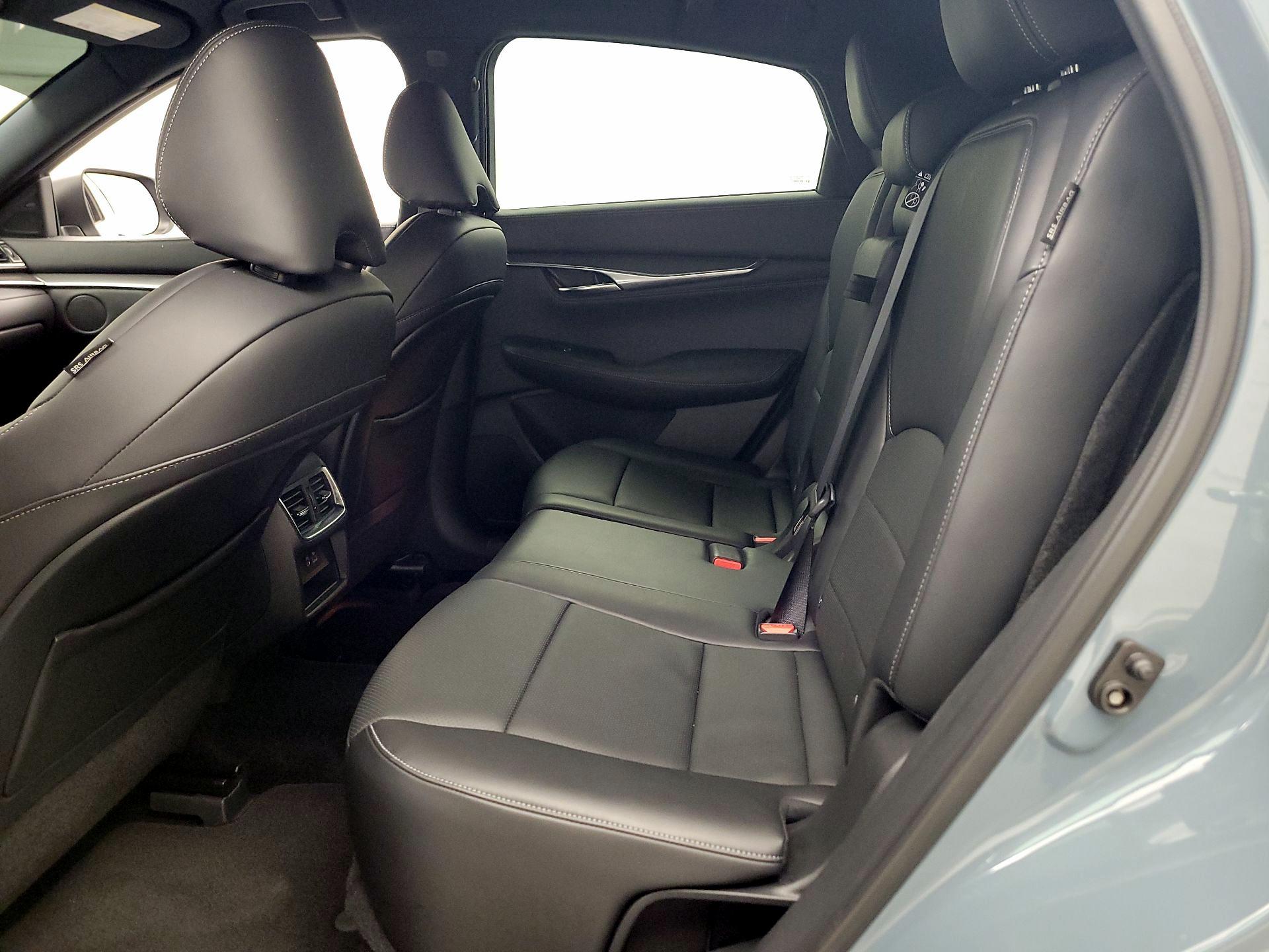 Thumbnail: 2023 INFINITI QX55 - 19