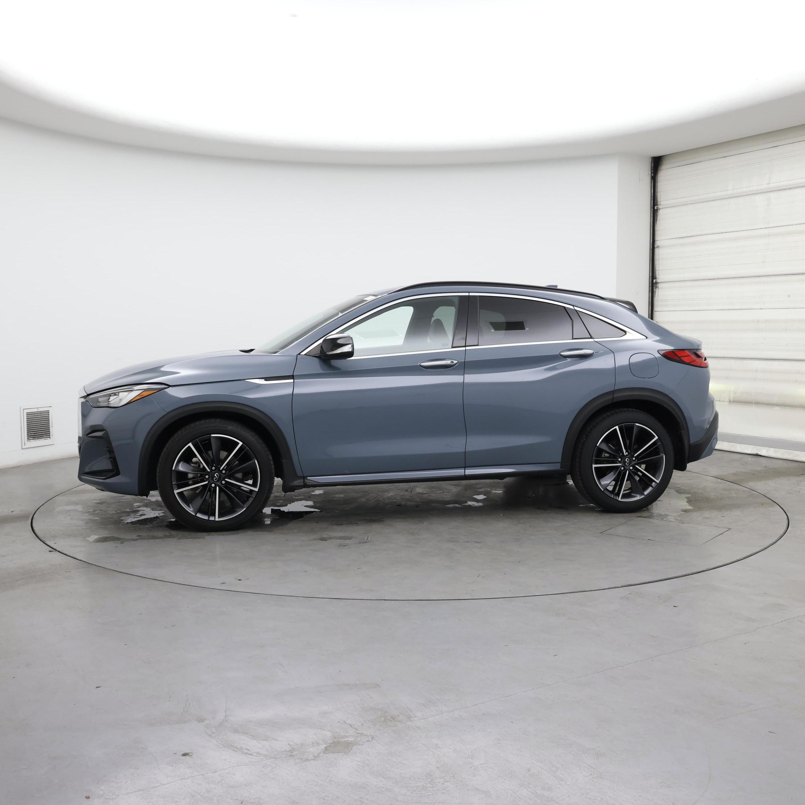 Thumbnail: 2023 INFINITI QX55 - 3