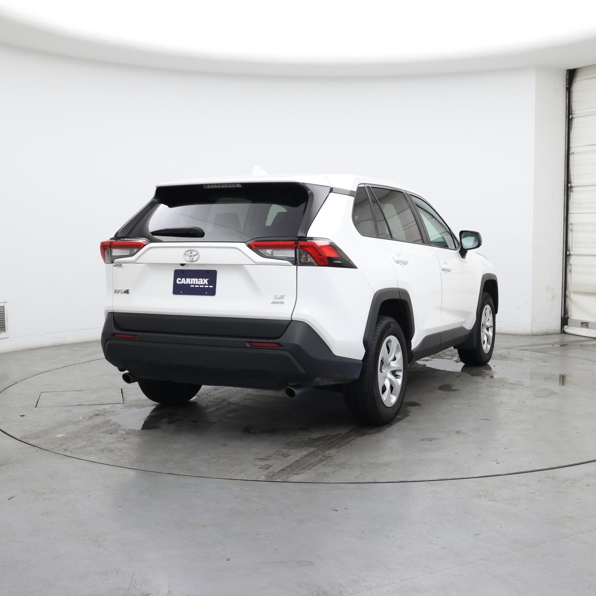 Thumbnail: 2024 Toyota RAV4 - 8