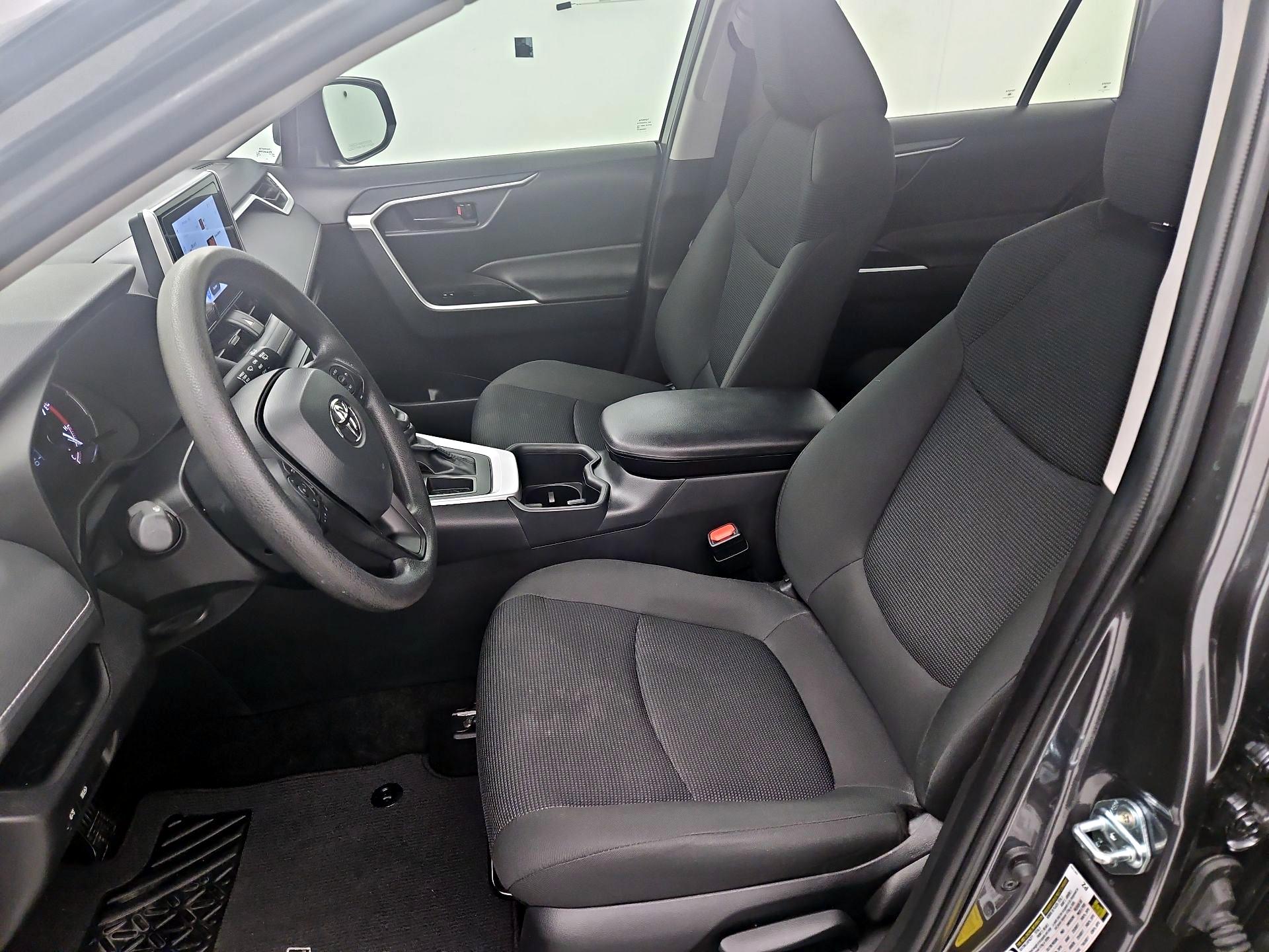 Thumbnail: 2025 Toyota RAV4 - 11