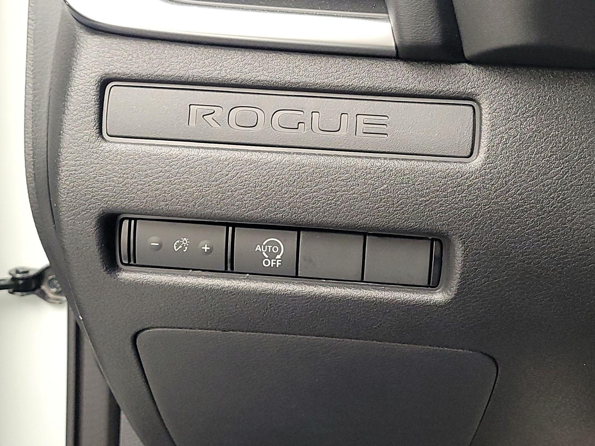 Thumbnail: 2023 Nissan Rogue - 13