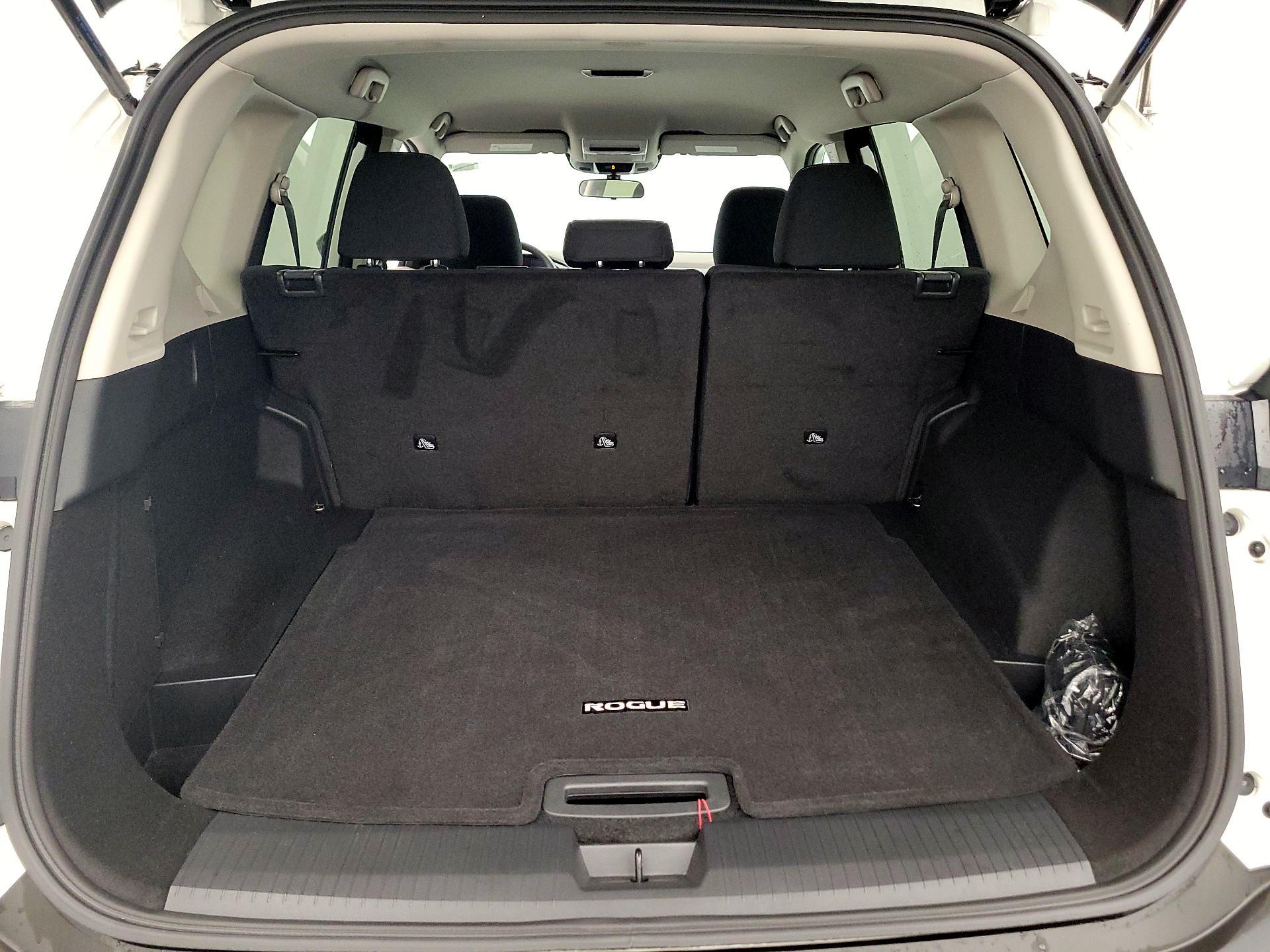 Thumbnail: 2023 Nissan Rogue - 20