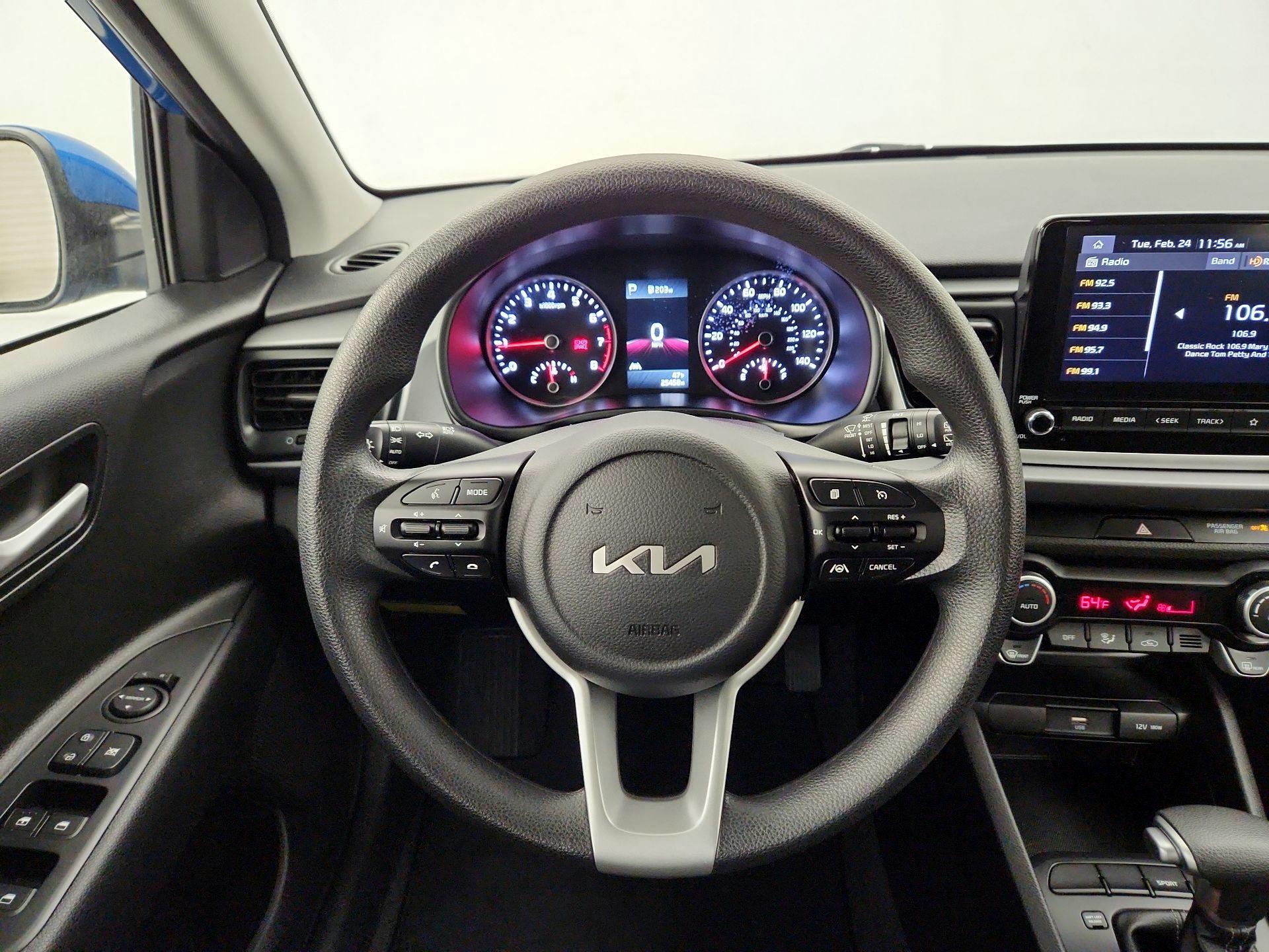 Thumbnail: 2023 Kia Rio - 10