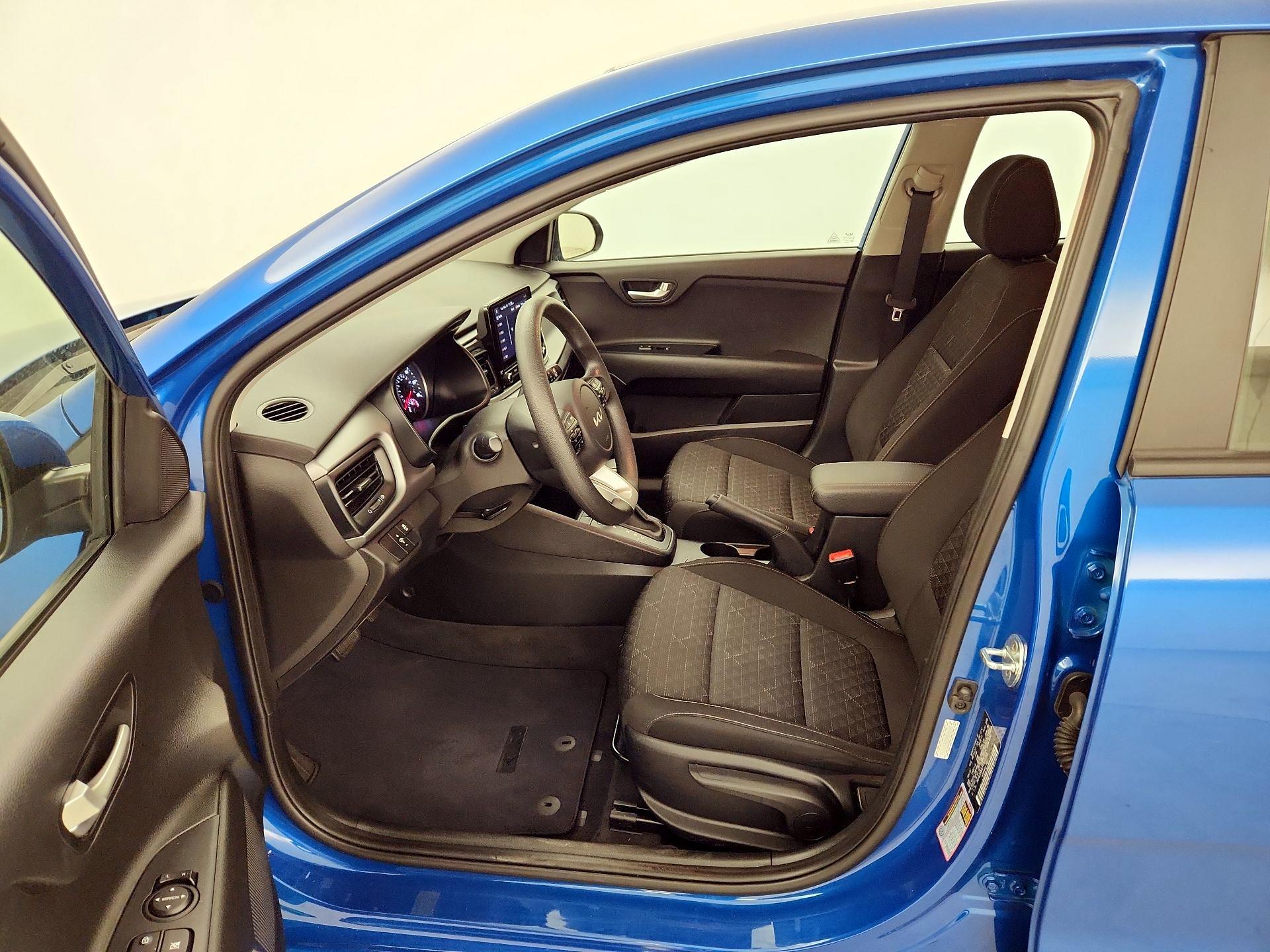 Thumbnail: 2023 Kia Rio - 11