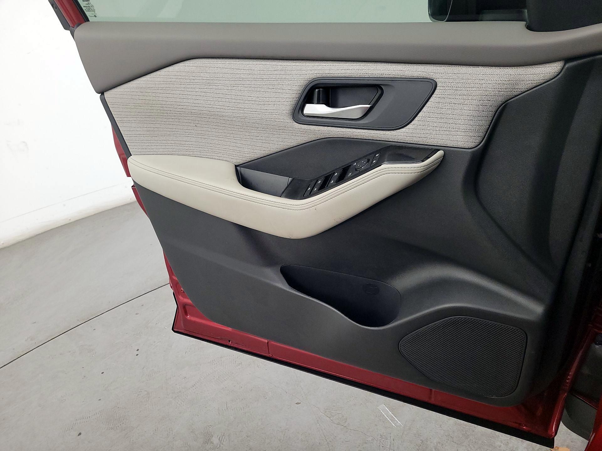 Thumbnail: 2023 Nissan Rogue - 12