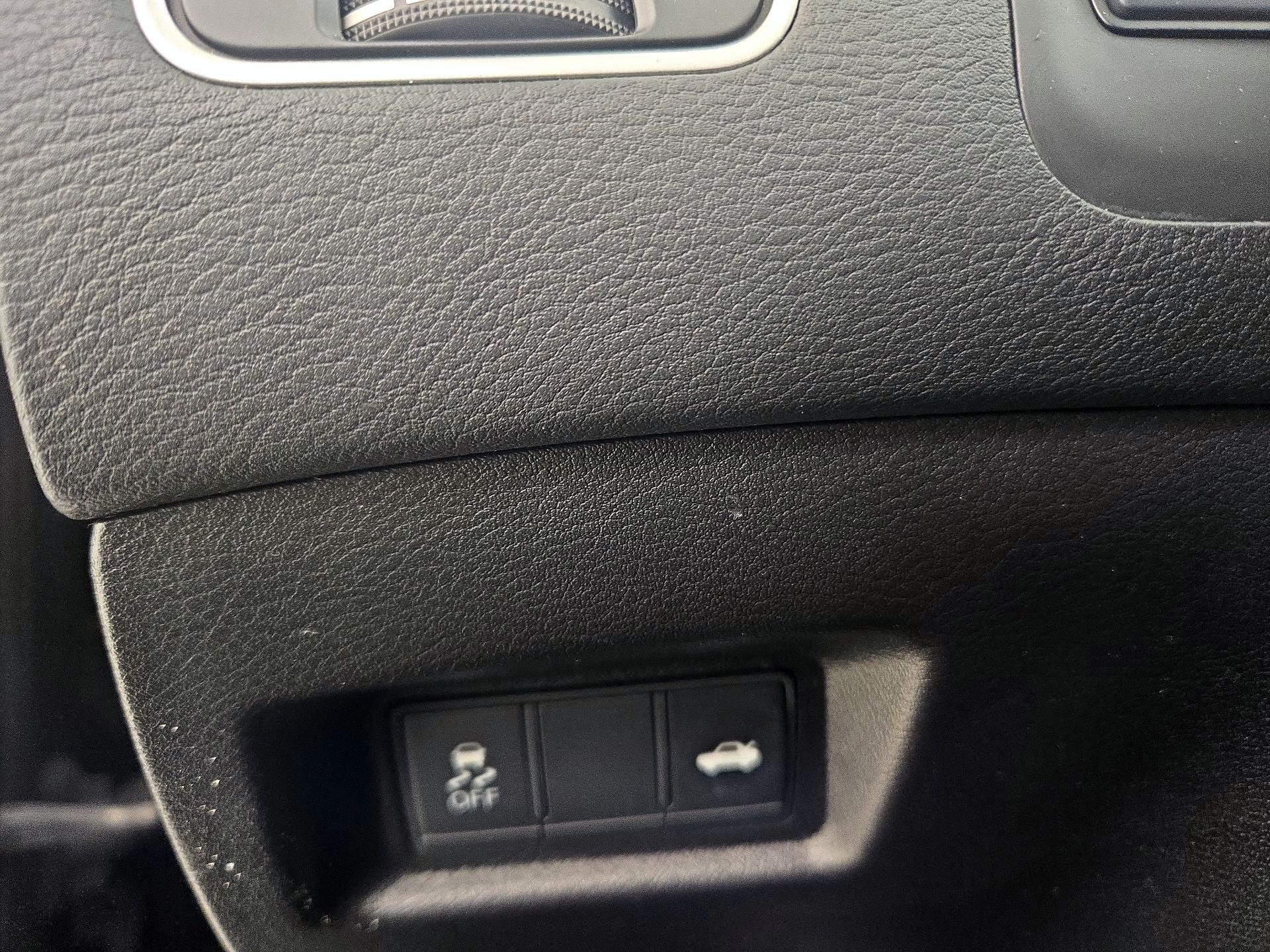 Thumbnail: 2023 INFINITI Q50 - 13