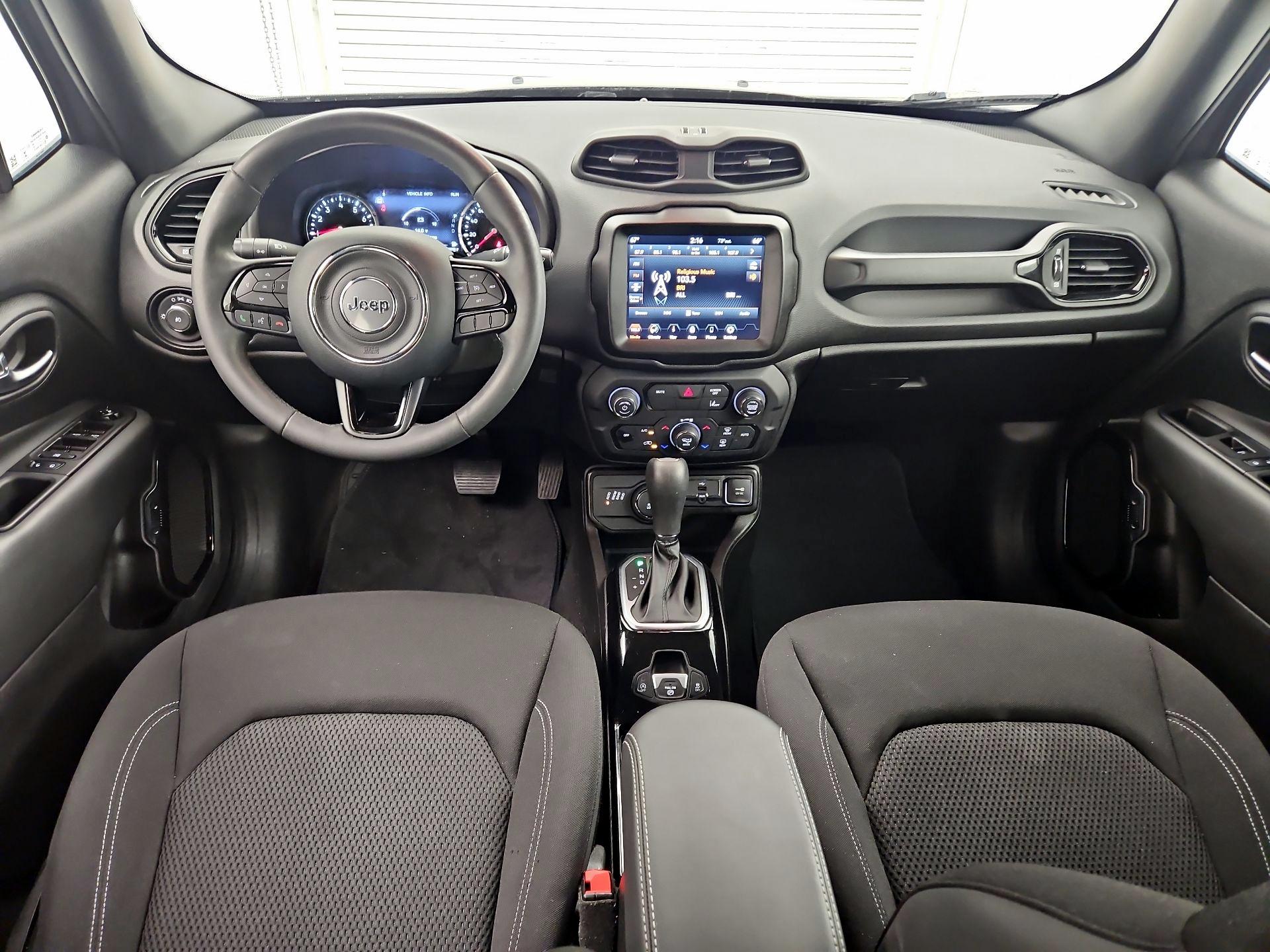 Thumbnail: 2022 Jeep Renegade - 9