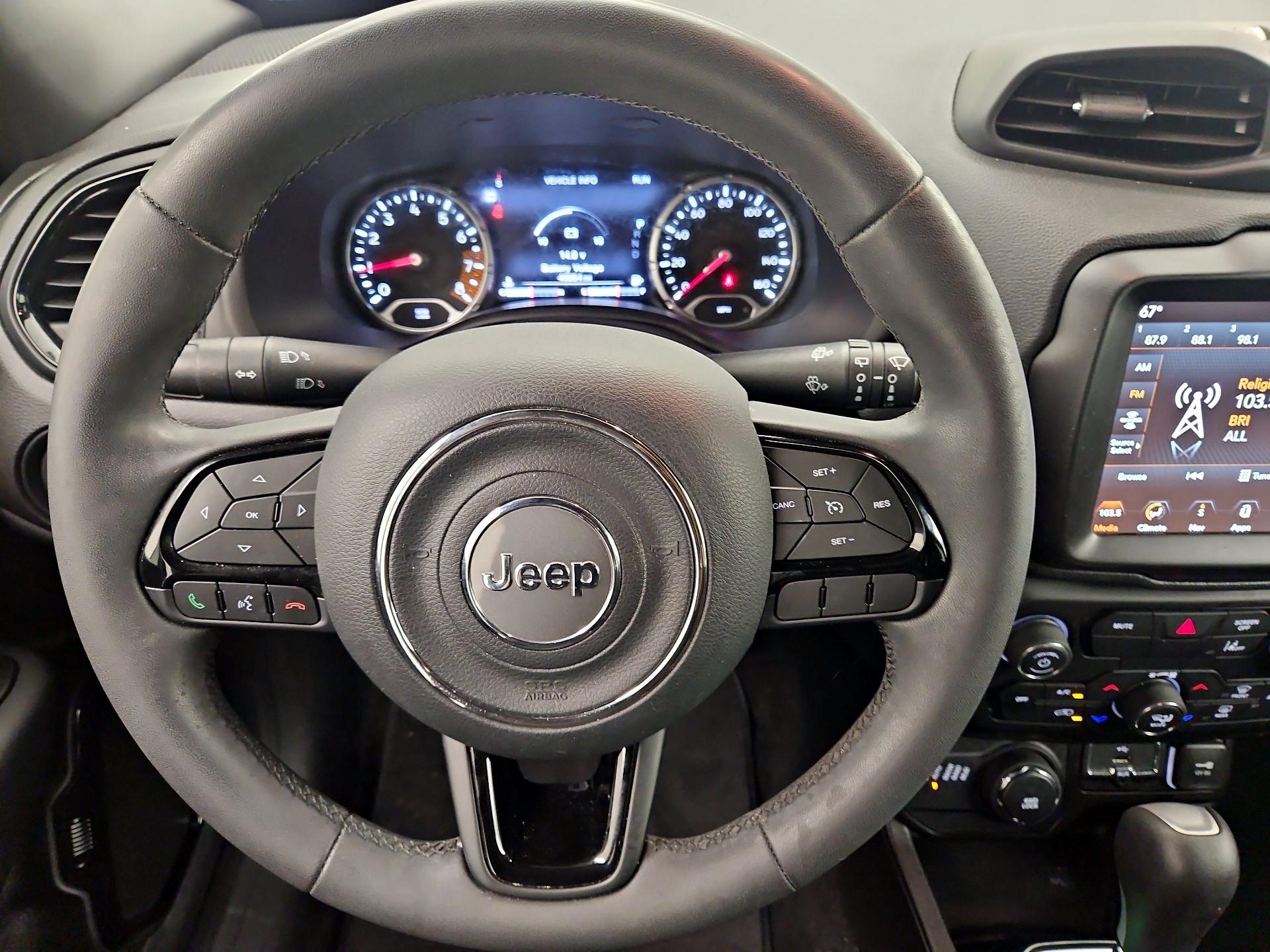 Thumbnail: 2022 Jeep Renegade - 10