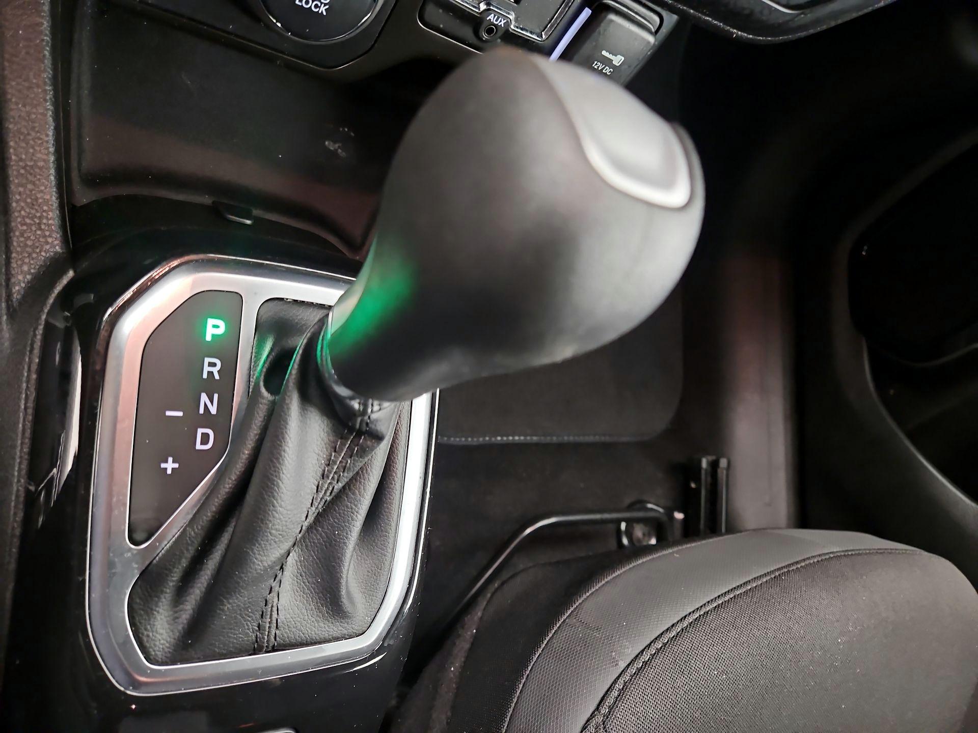 Thumbnail: 2022 Jeep Renegade - 17