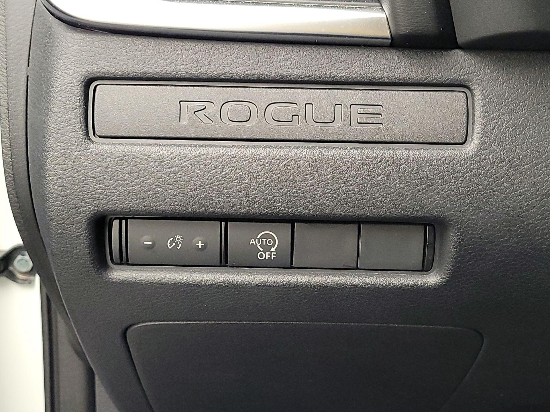 Thumbnail: 2023 Nissan Rogue - 13