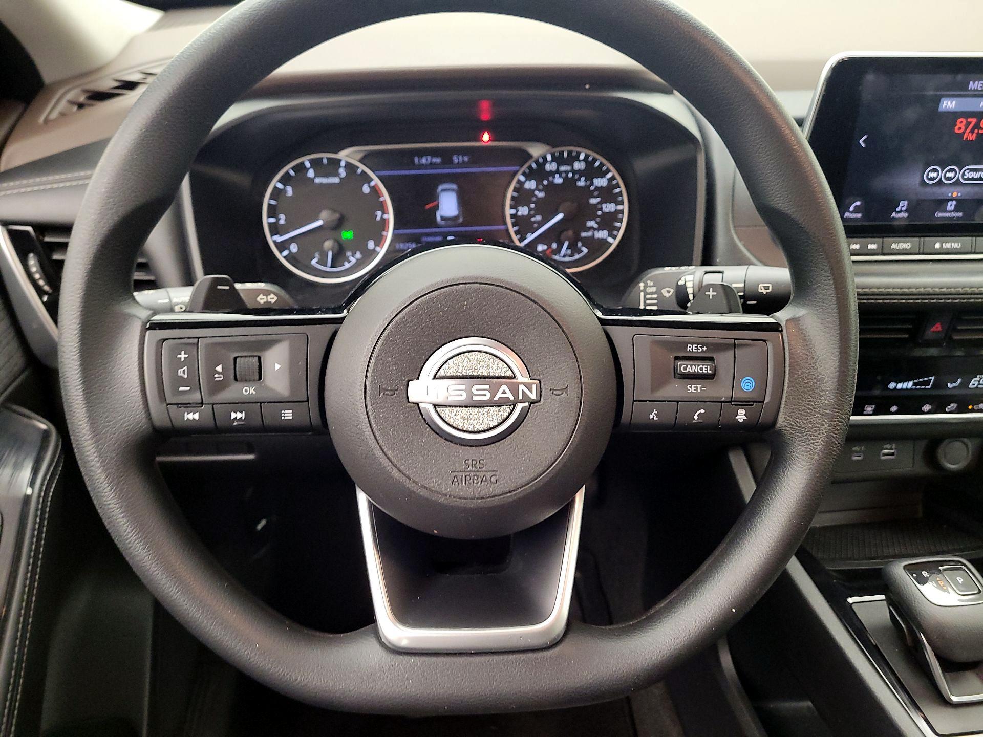 Thumbnail: 2023 Nissan Rogue - 10