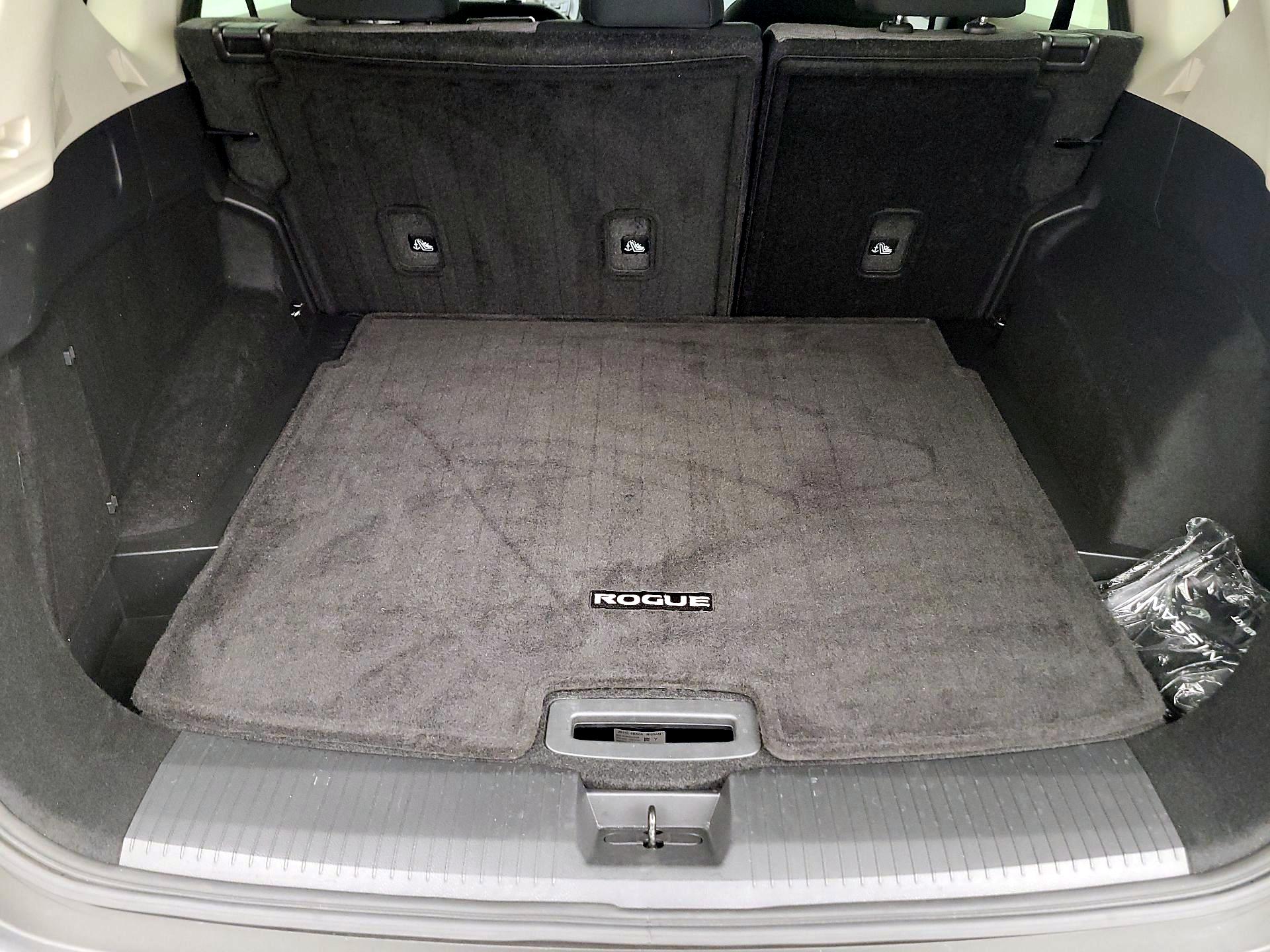 Thumbnail: 2023 Nissan Rogue - 16