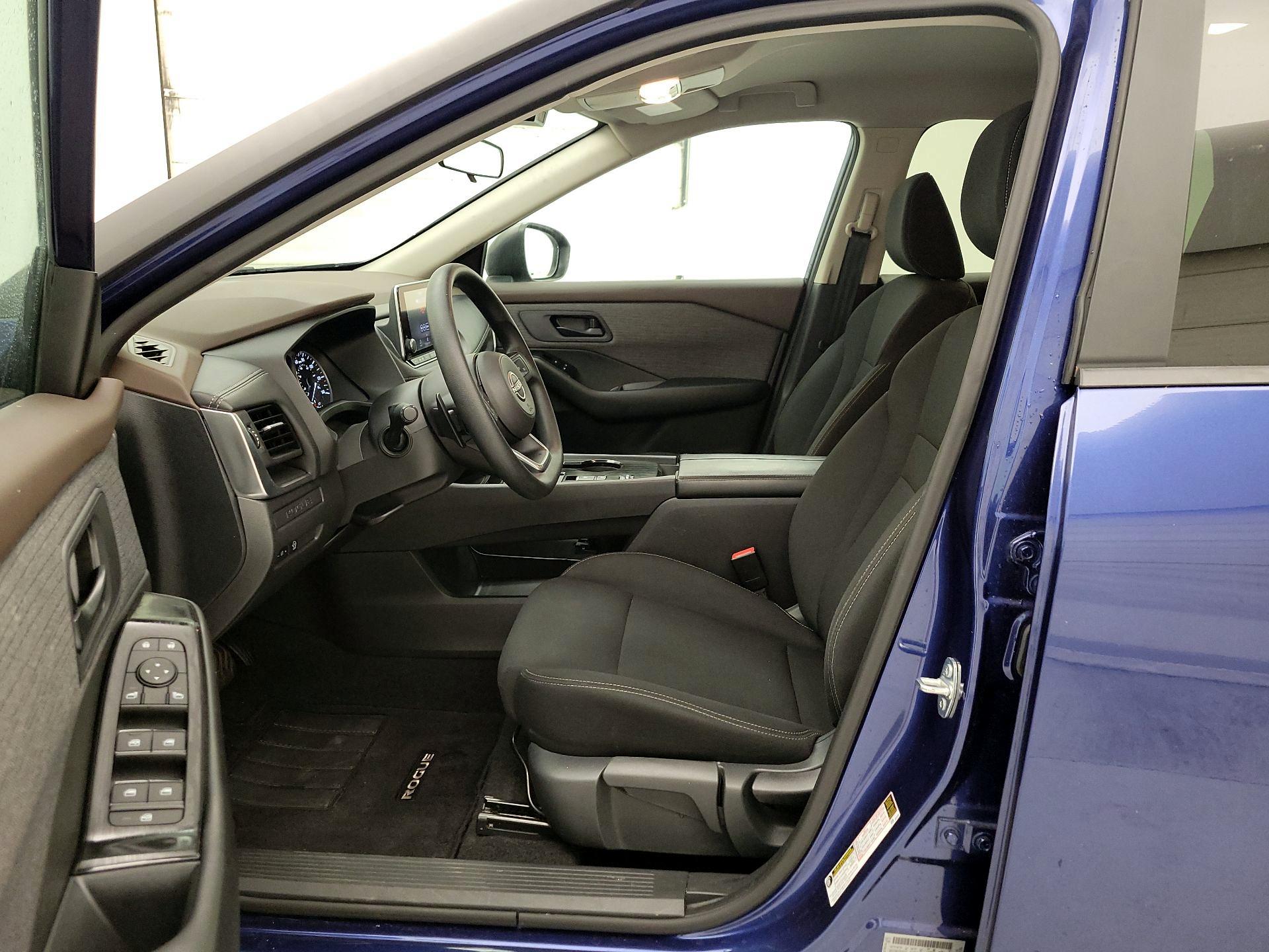 Thumbnail: 2023 Nissan Rogue - 11