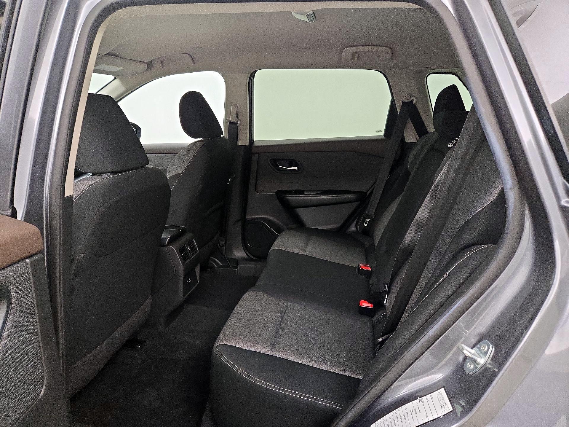 Thumbnail: 2023 Nissan Rogue - 19