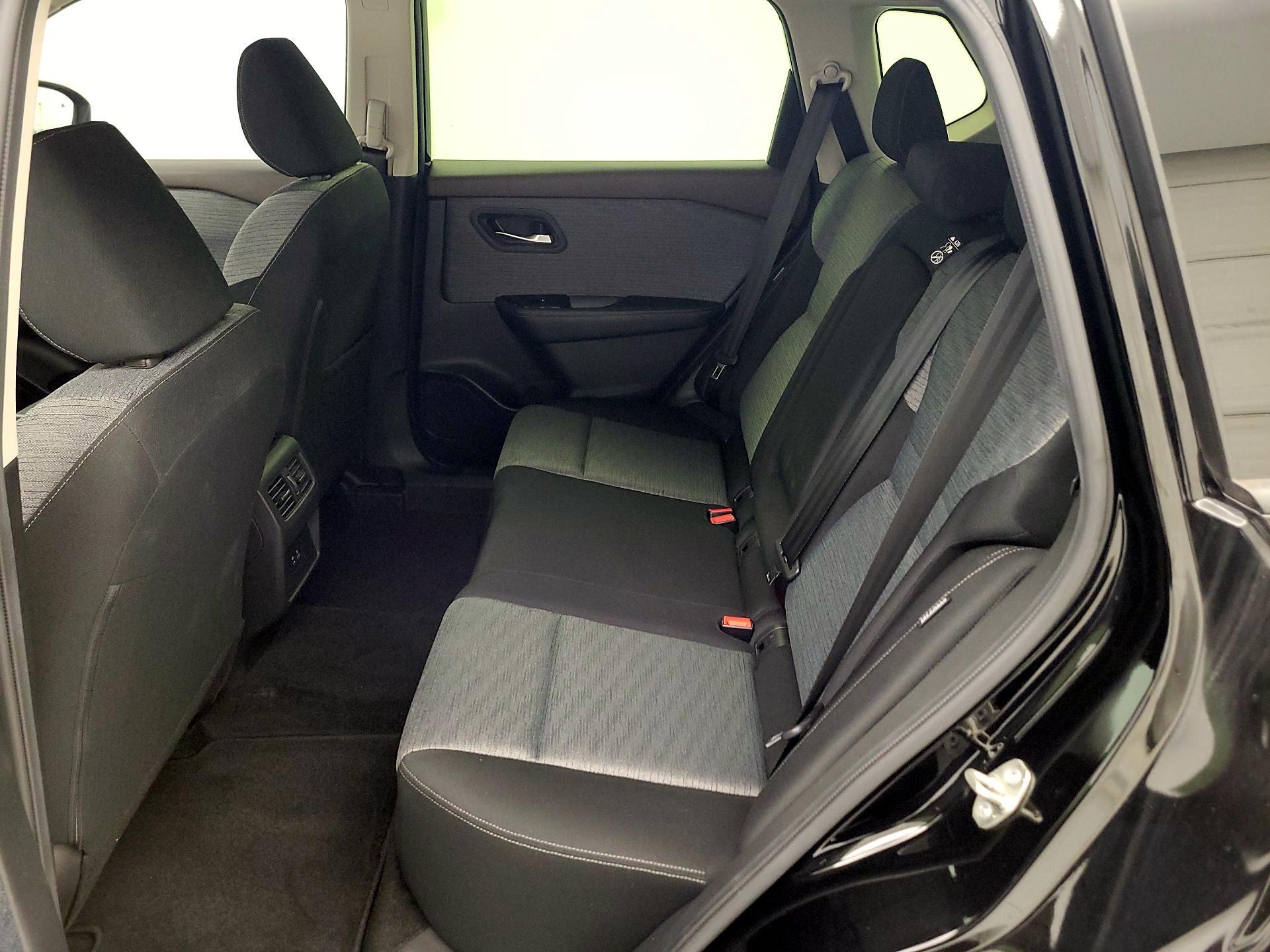 Thumbnail: 2023 Nissan Rogue - 19