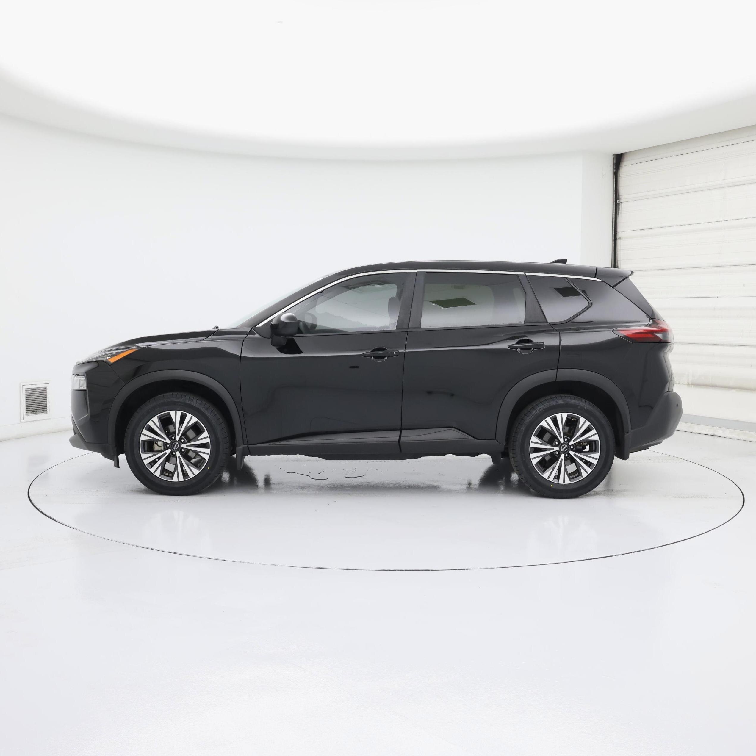 Thumbnail: 2023 Nissan Rogue - 3