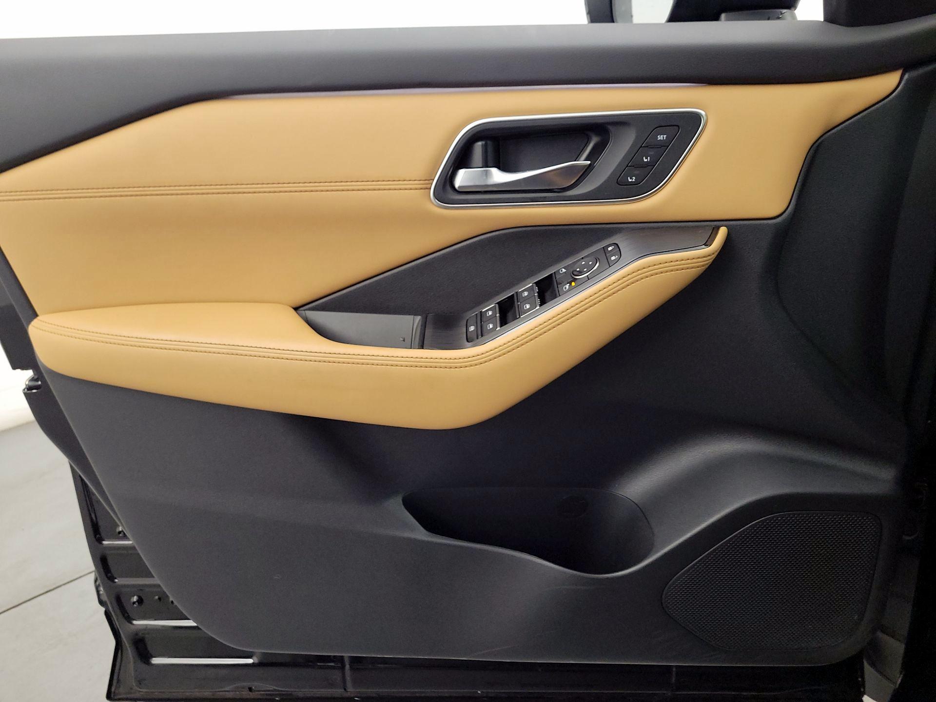 Thumbnail: 2023 Nissan Rogue - 12