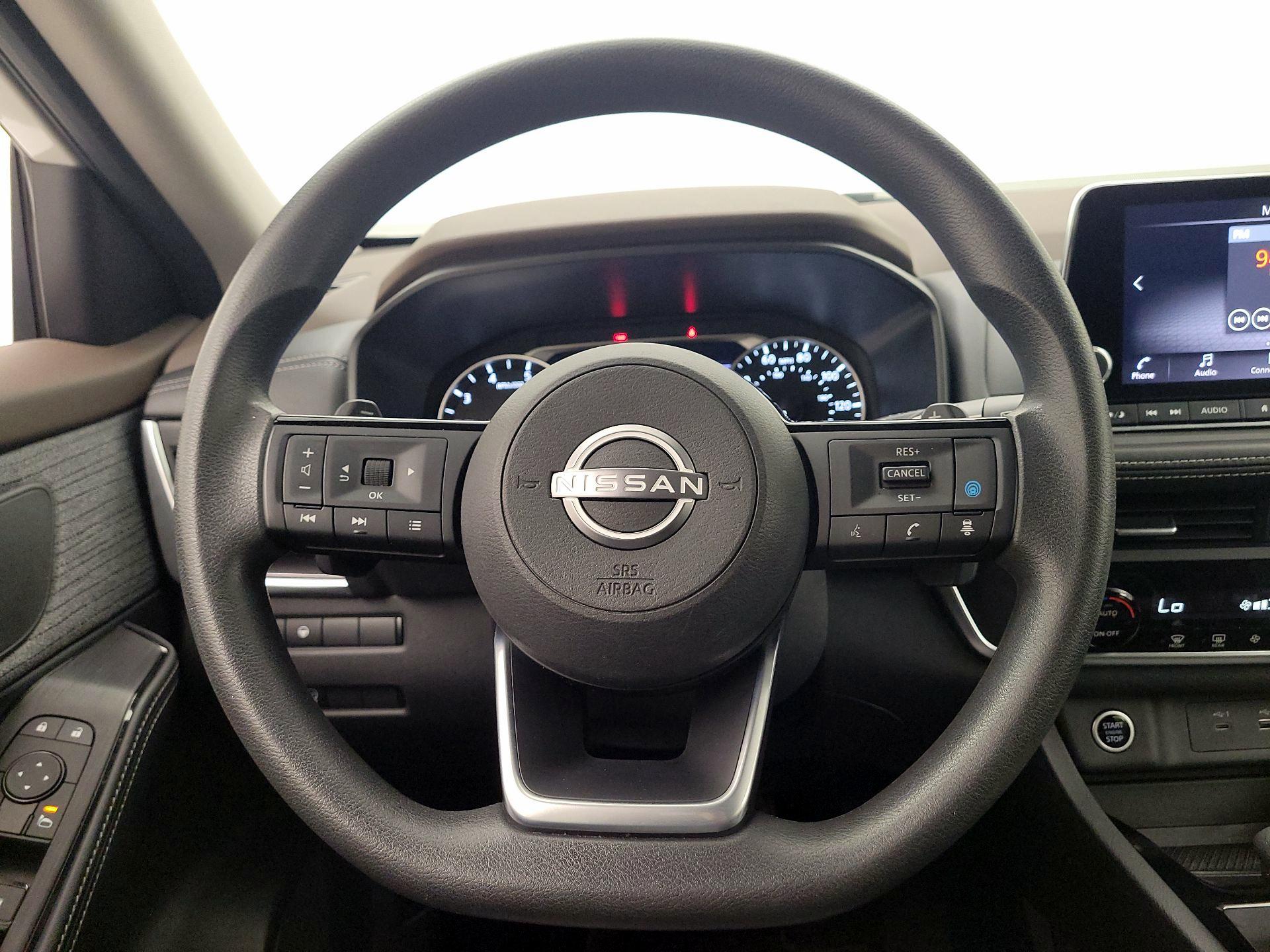 Thumbnail: 2023 Nissan Rogue - 10