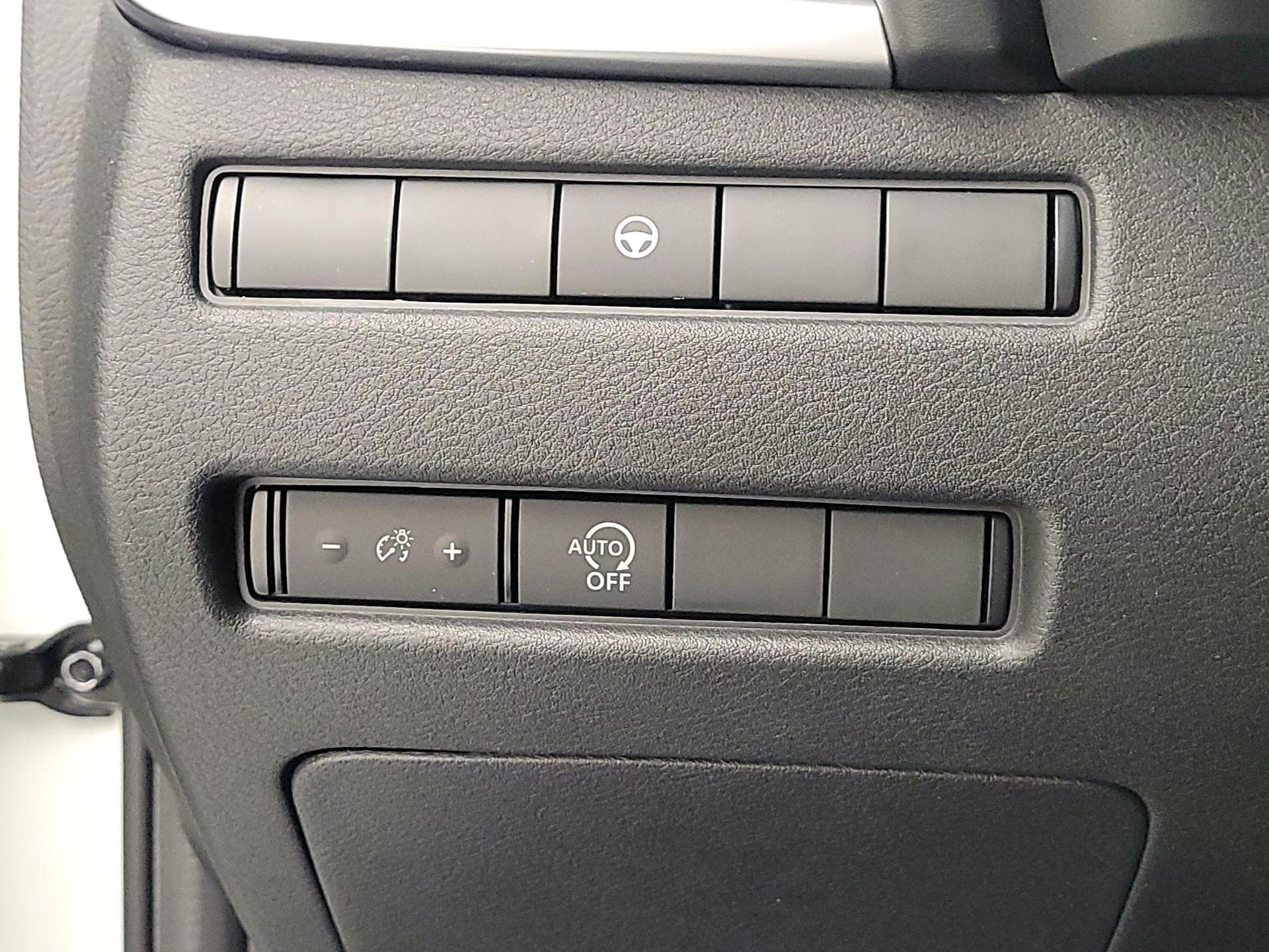 Thumbnail: 2023 Nissan Rogue - 13