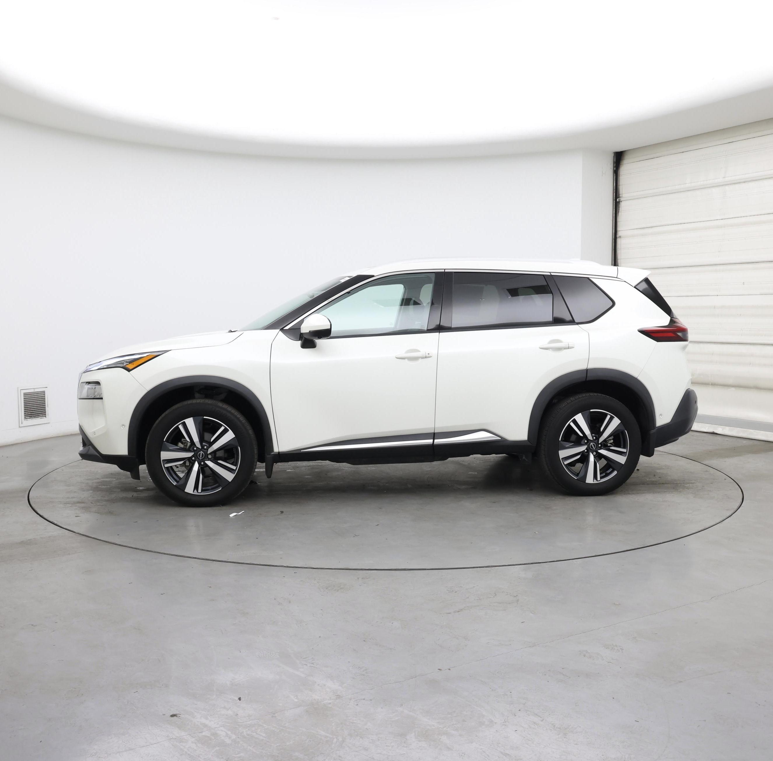 Thumbnail: 2023 Nissan Rogue - 3