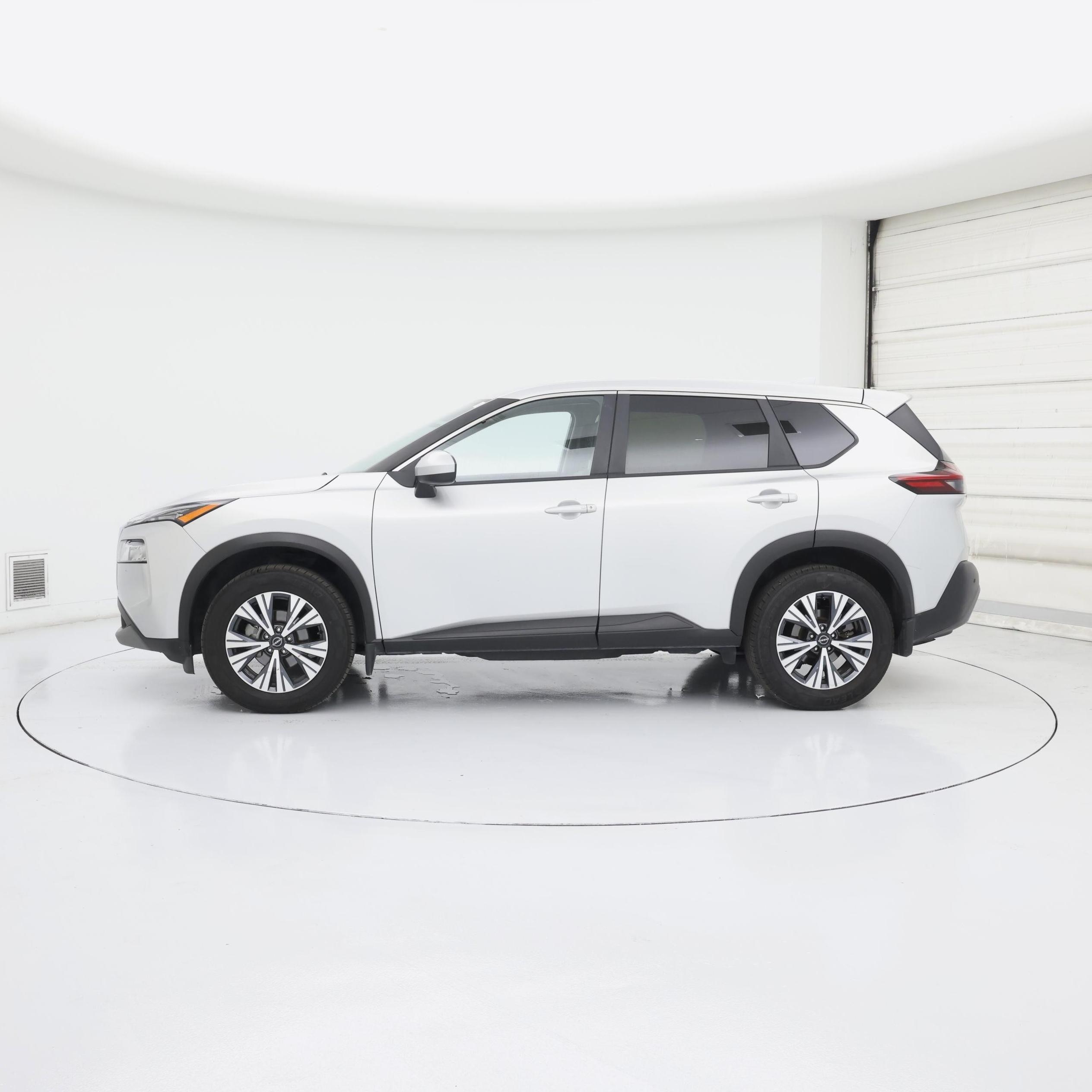 Thumbnail: 2023 Nissan Rogue - 3