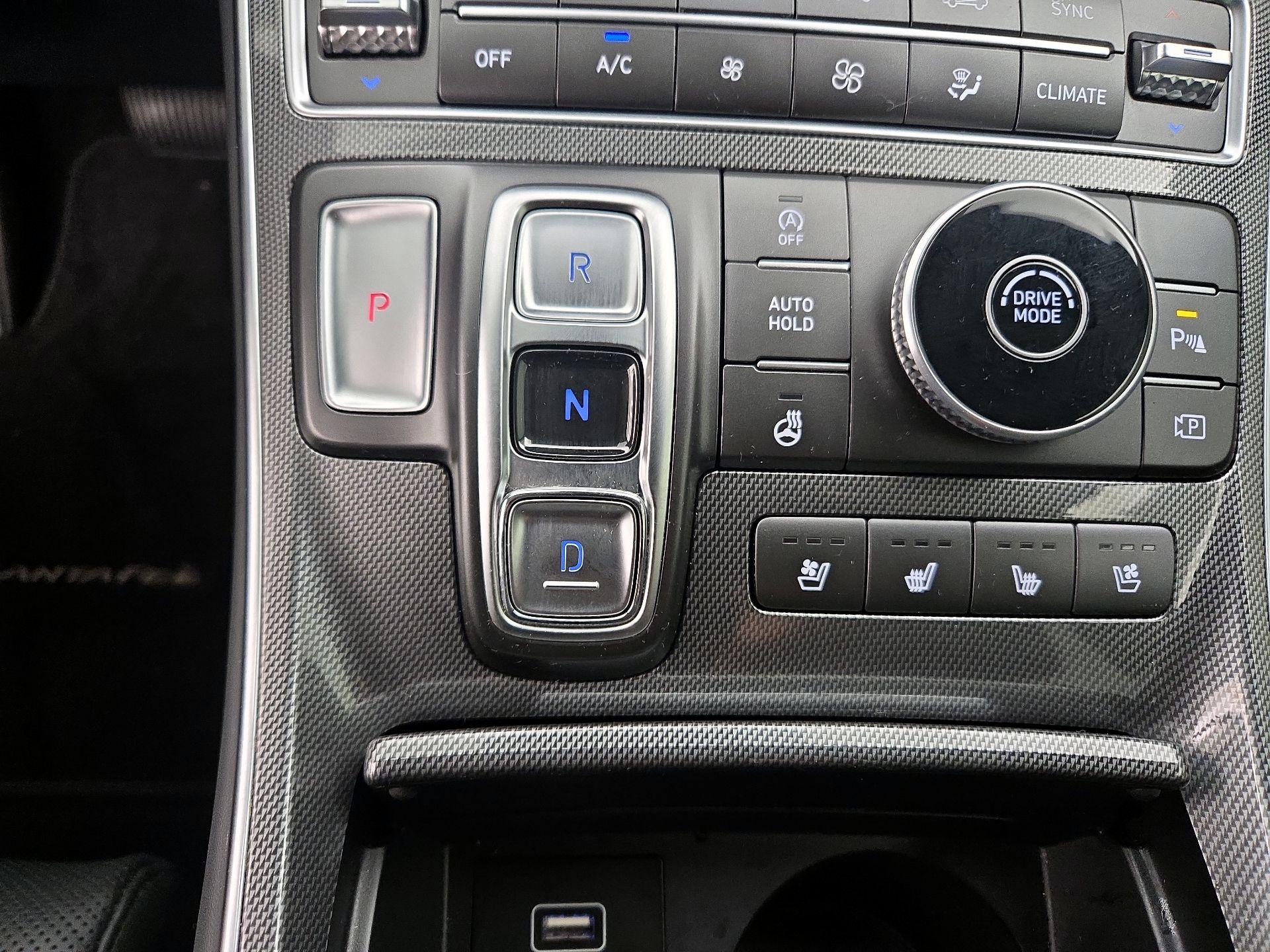 Thumbnail: 2023 Hyundai Santa Fe - 17