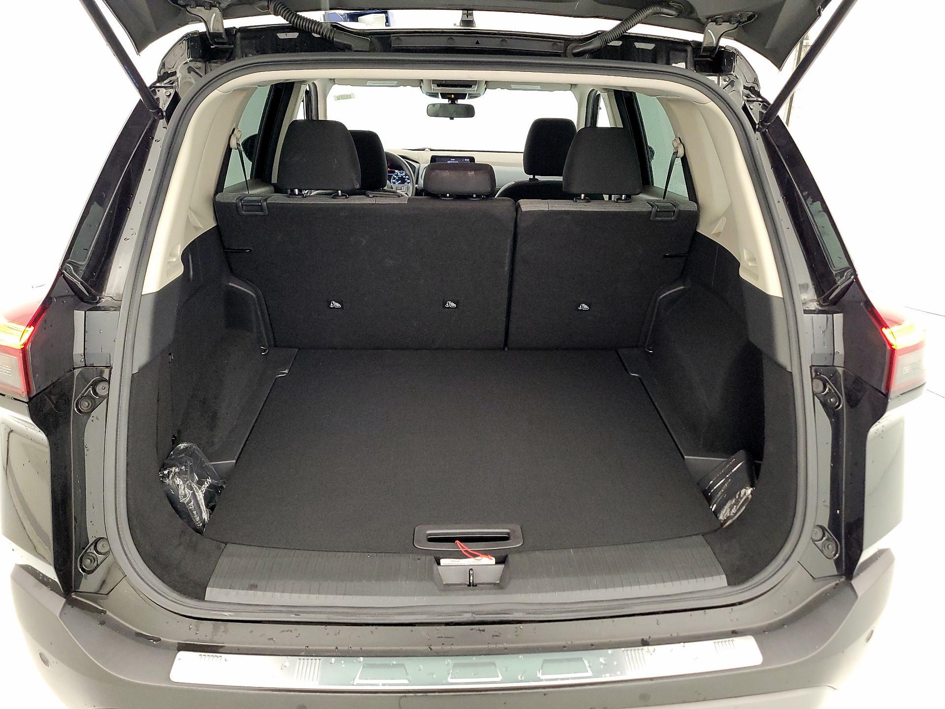 Thumbnail: 2023 Nissan Rogue - 20