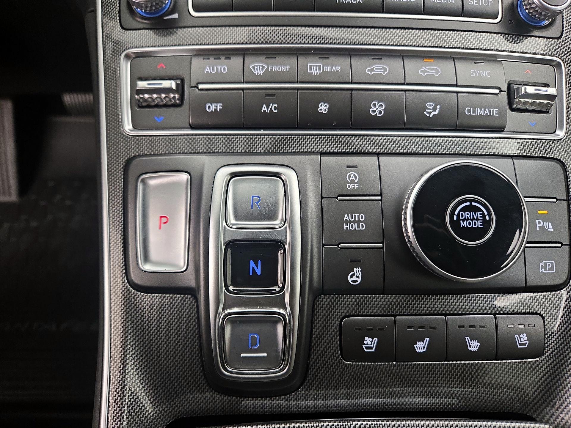 Thumbnail: 2023 Hyundai Santa Fe - 17